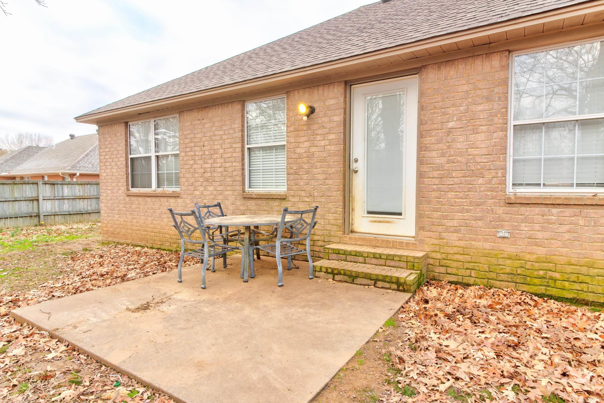 104 Meadowview Cir Circle