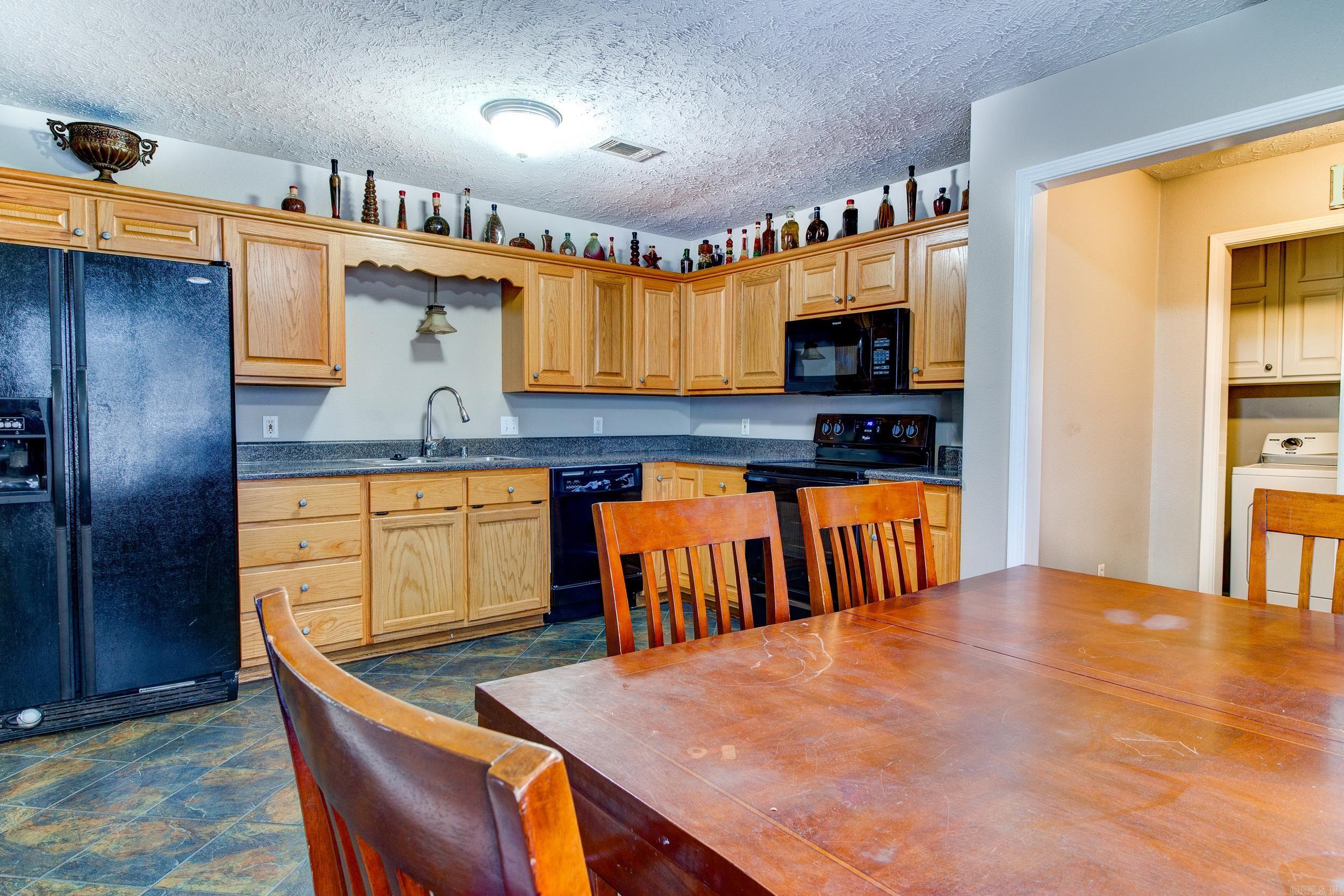 104 Meadowview Cir Circle