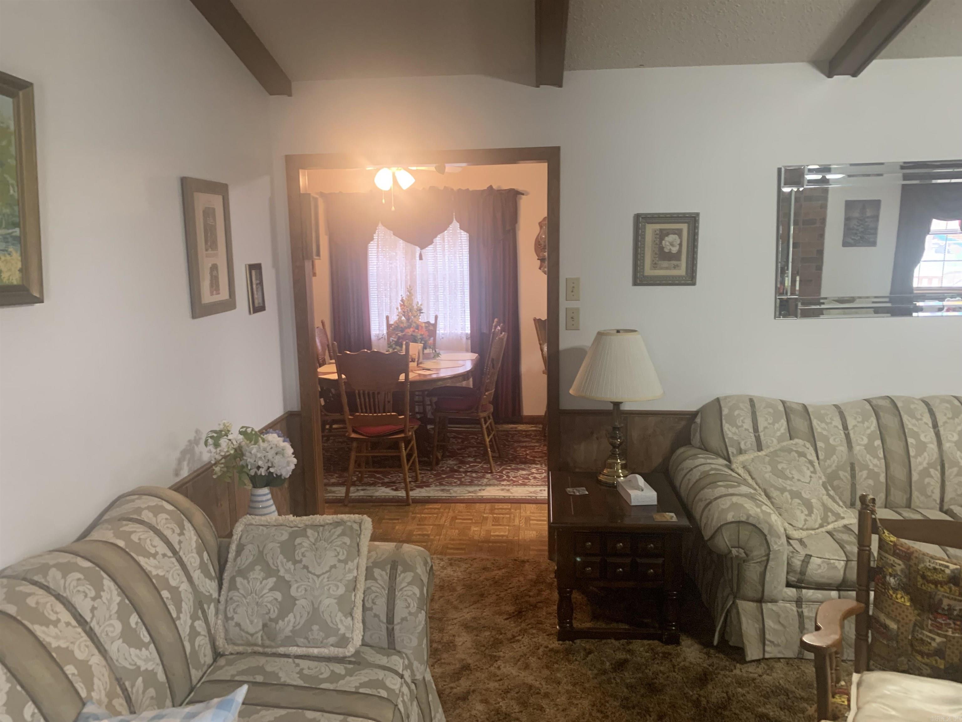 10 Pepper Tree Place