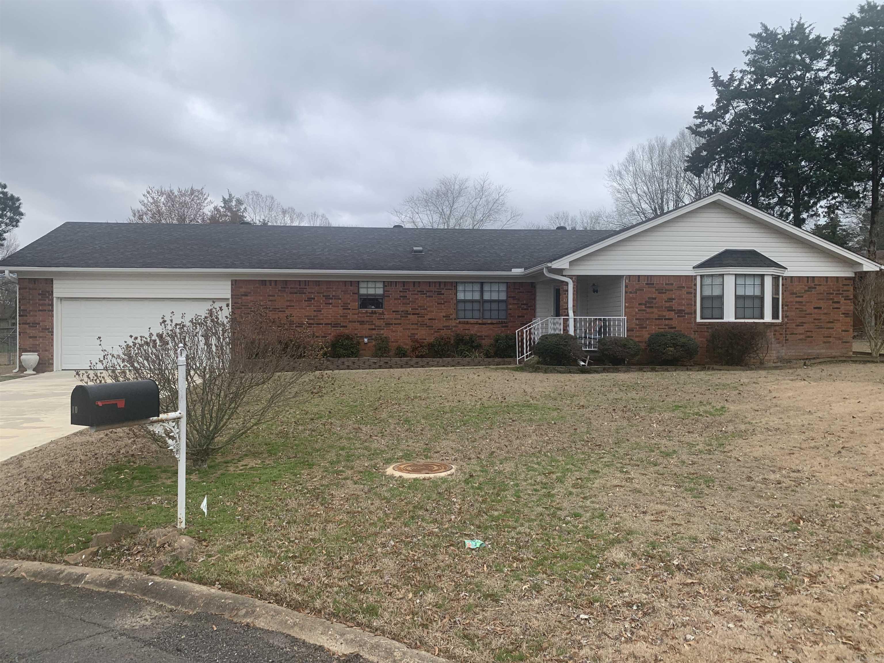 10 Pepper Tree Place