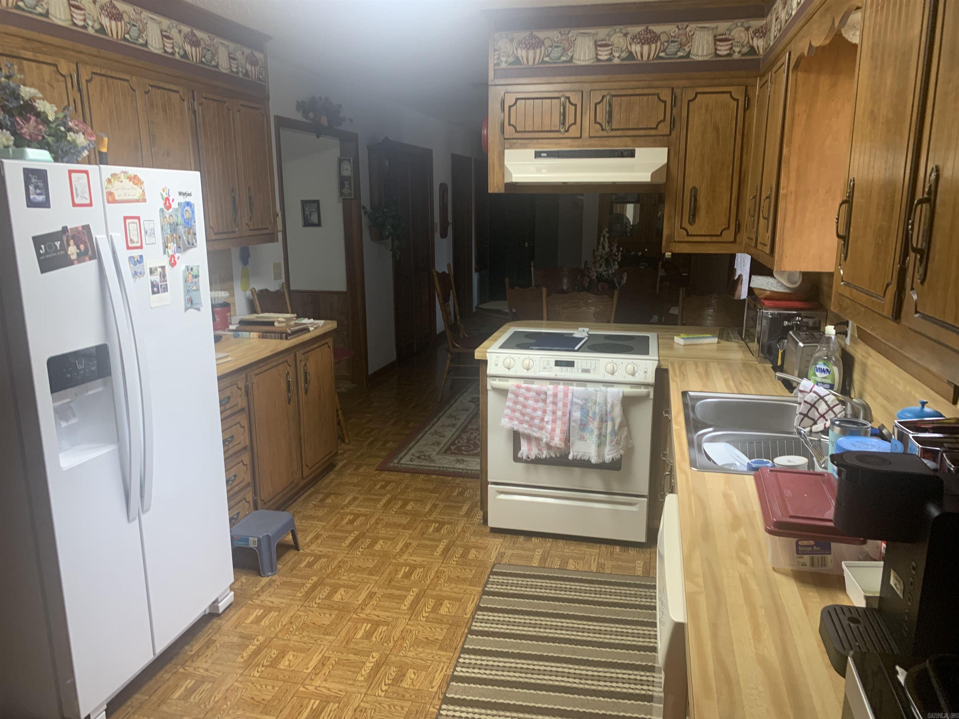 10 Pepper Tree Place