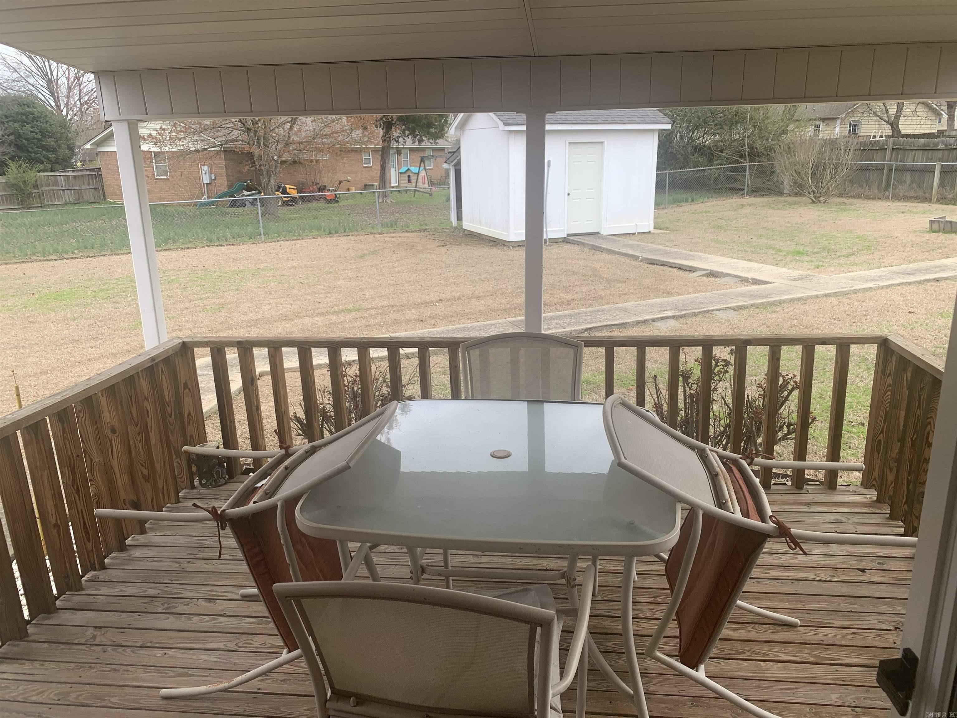 10 Pepper Tree Place