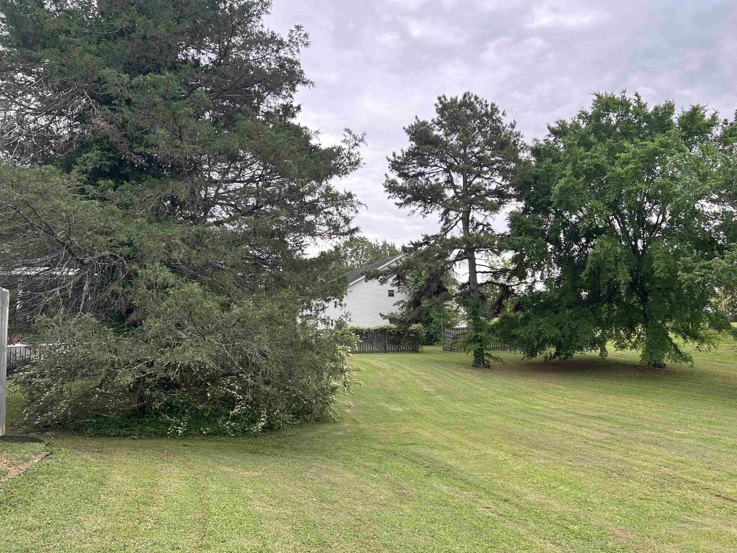 2975 W Country Club Road