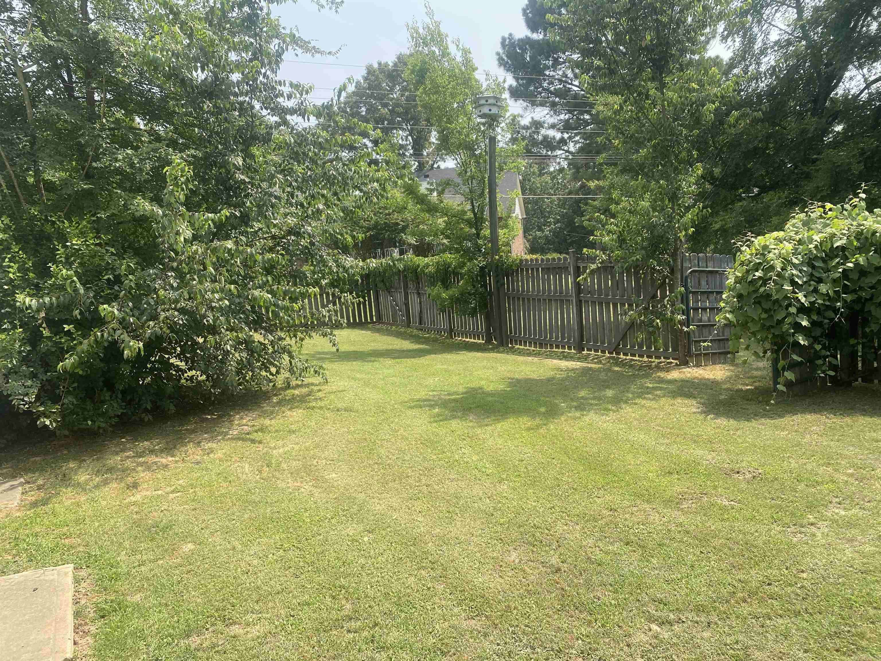 2975 W Country Club Road