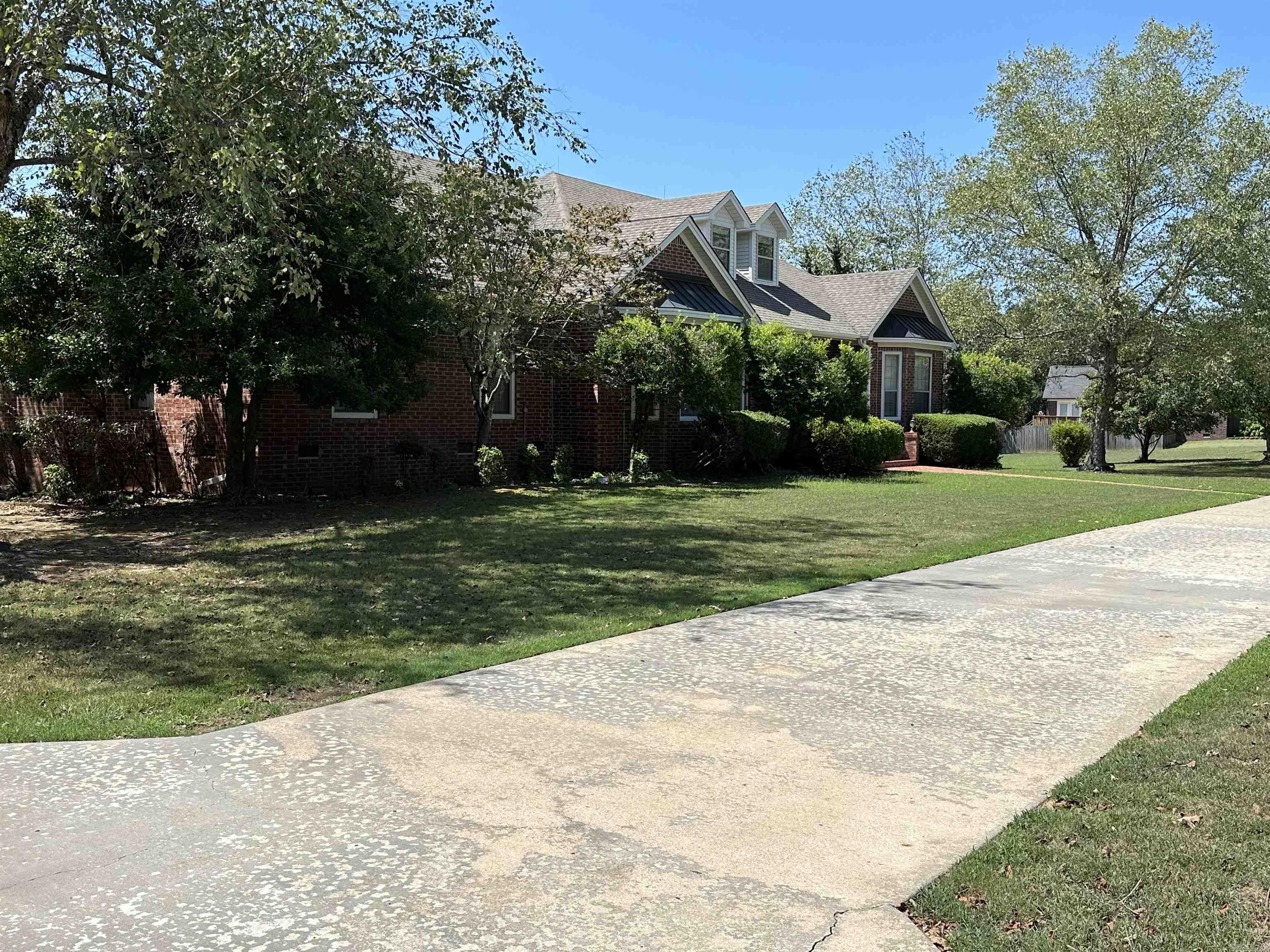 2975 W Country Club Road