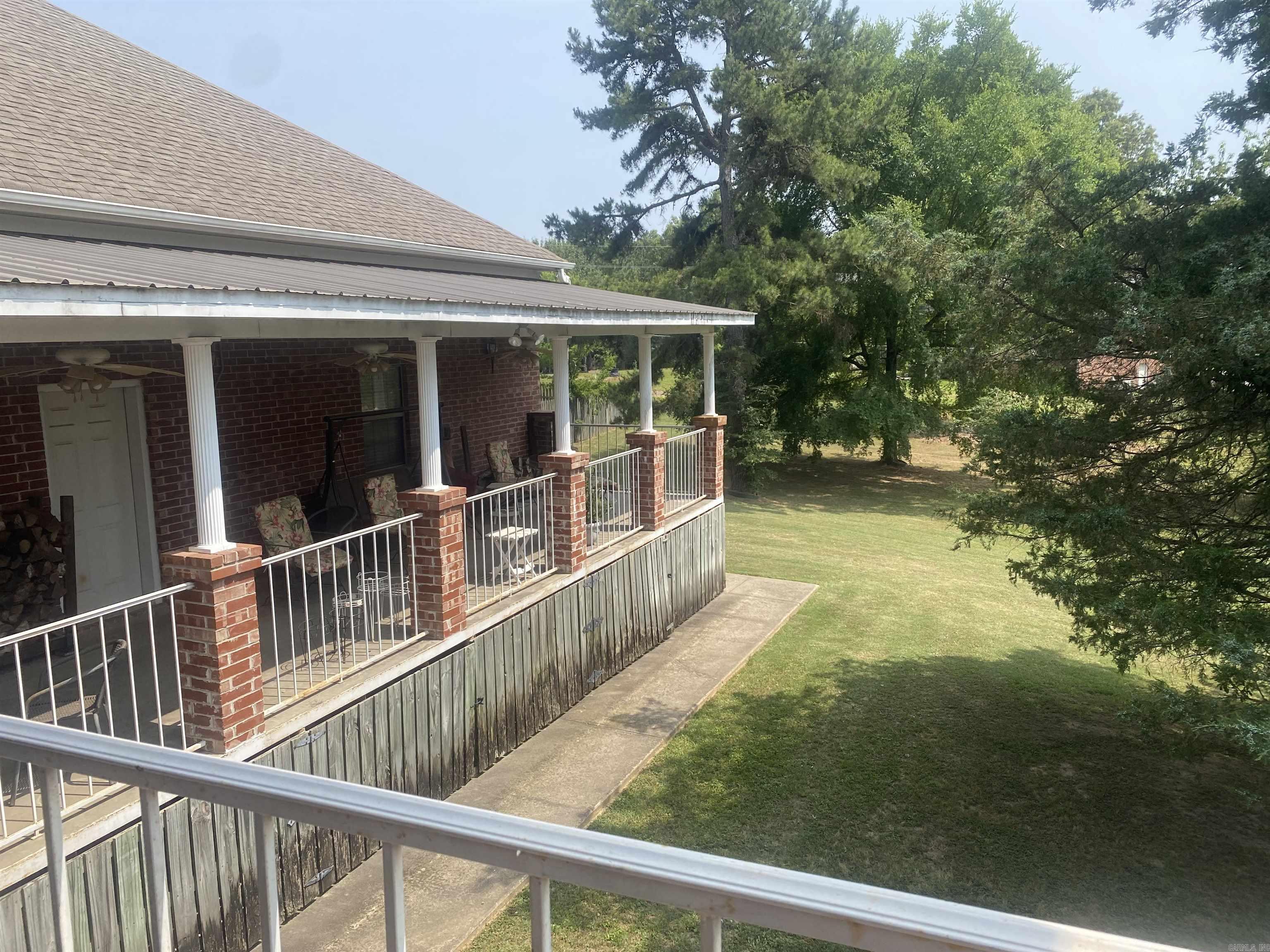 2975 W Country Club Road