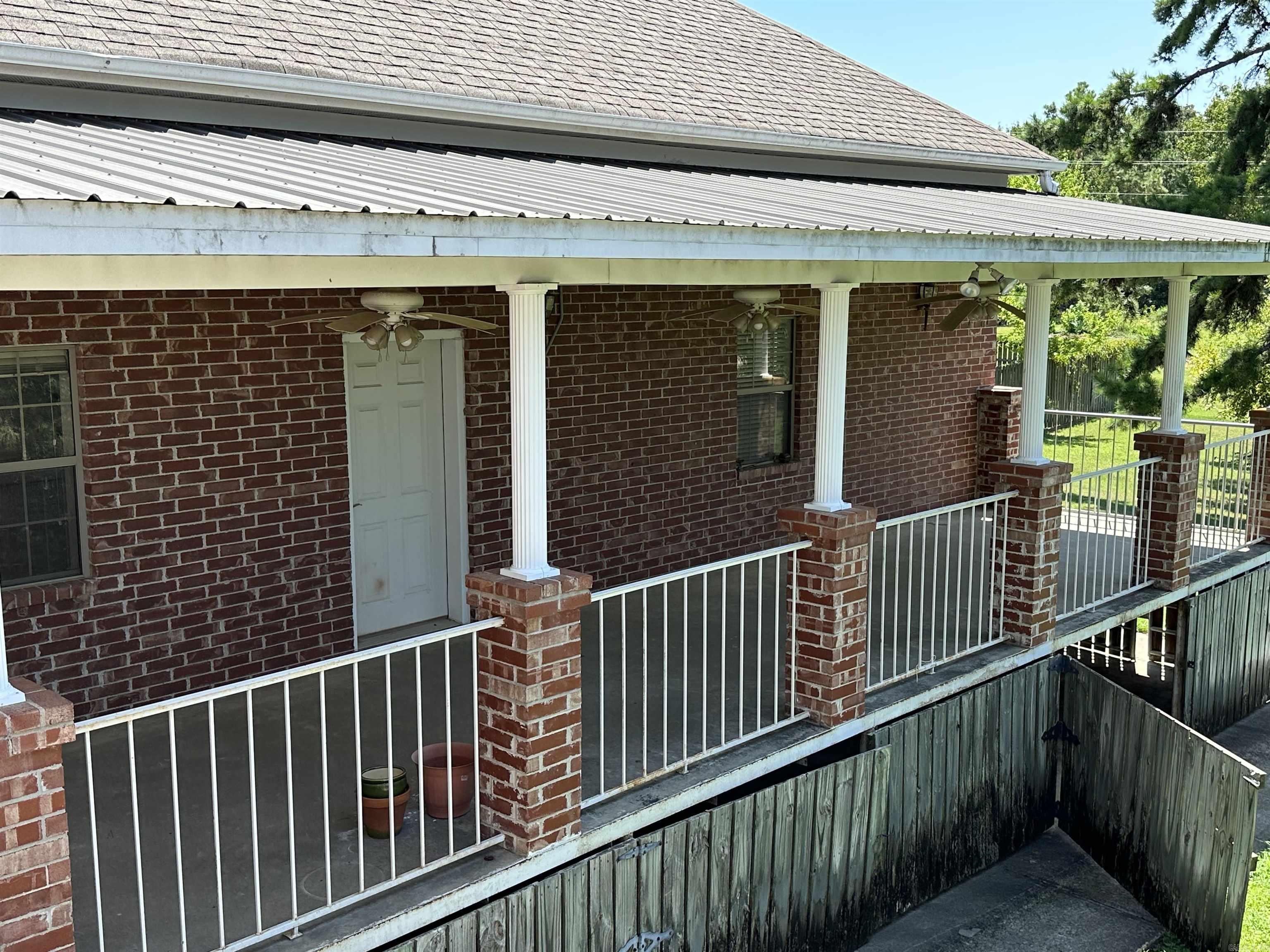 2975 W Country Club Road