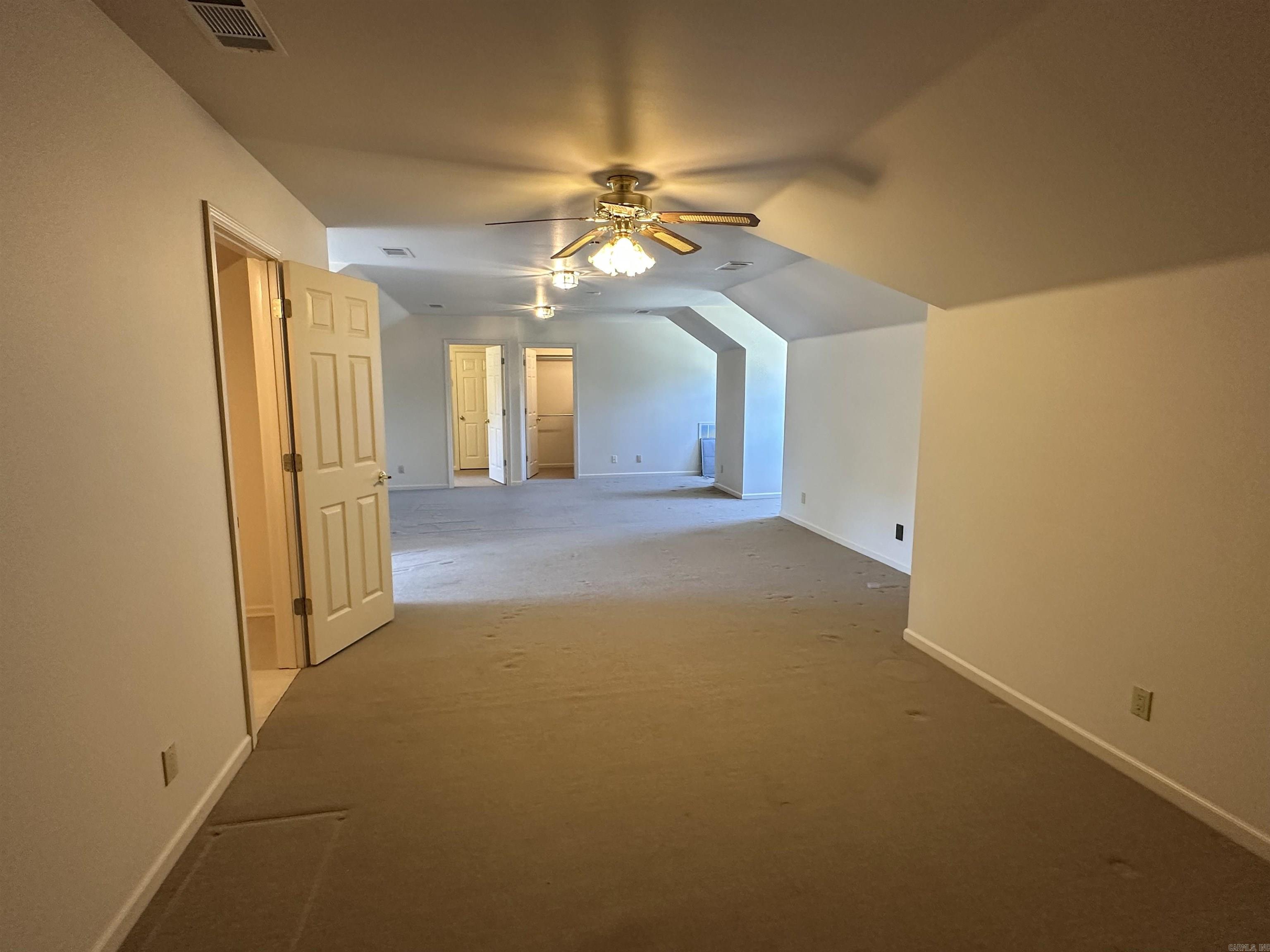 2975 W Country Club Road