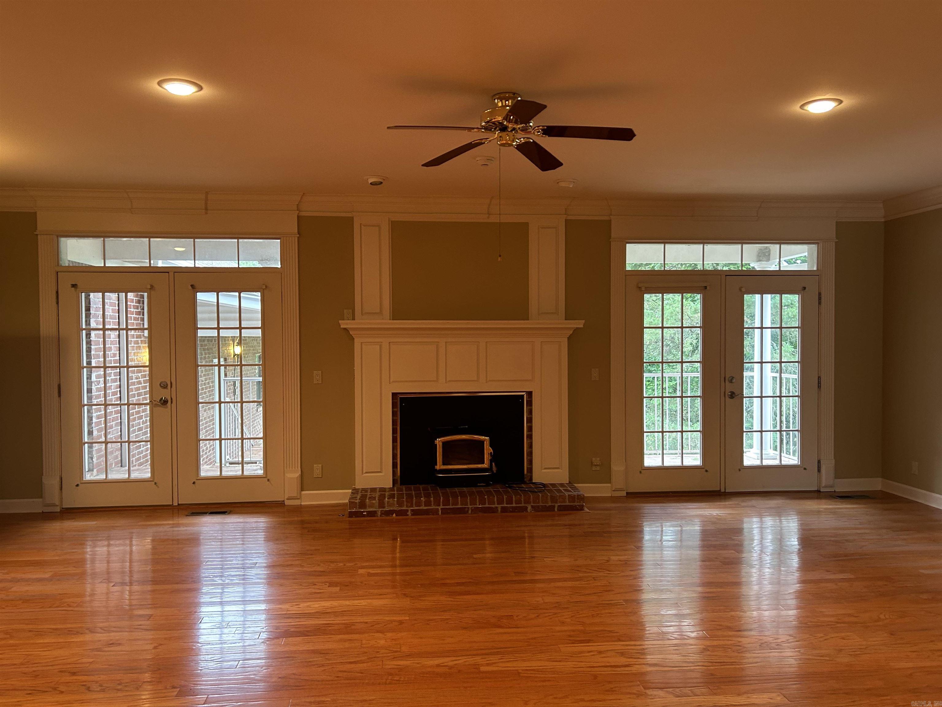 2975 W Country Club Road