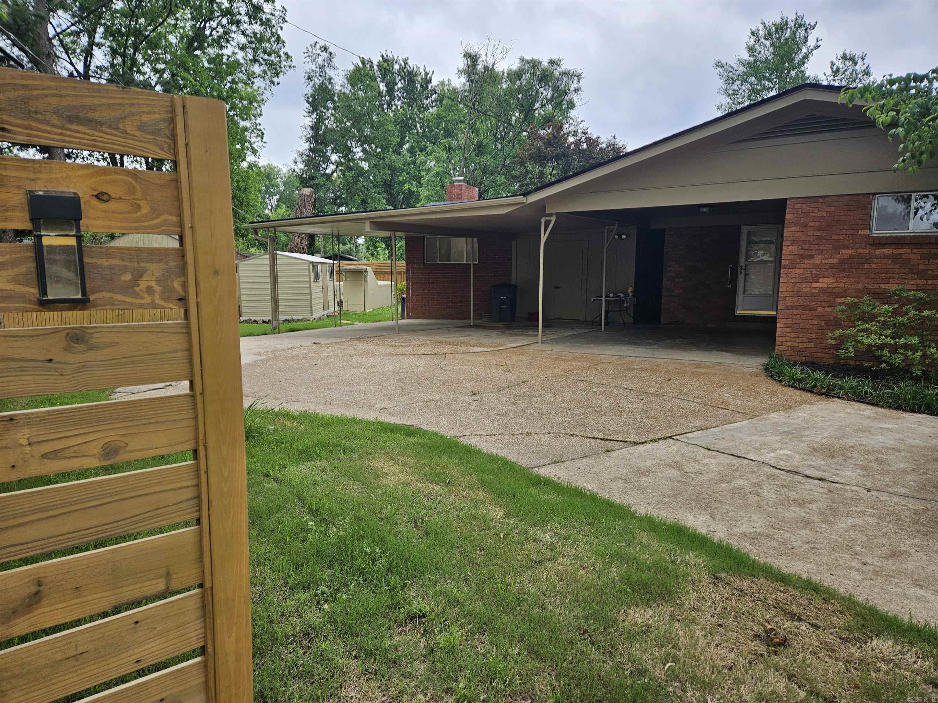 12 Marshall Dr
