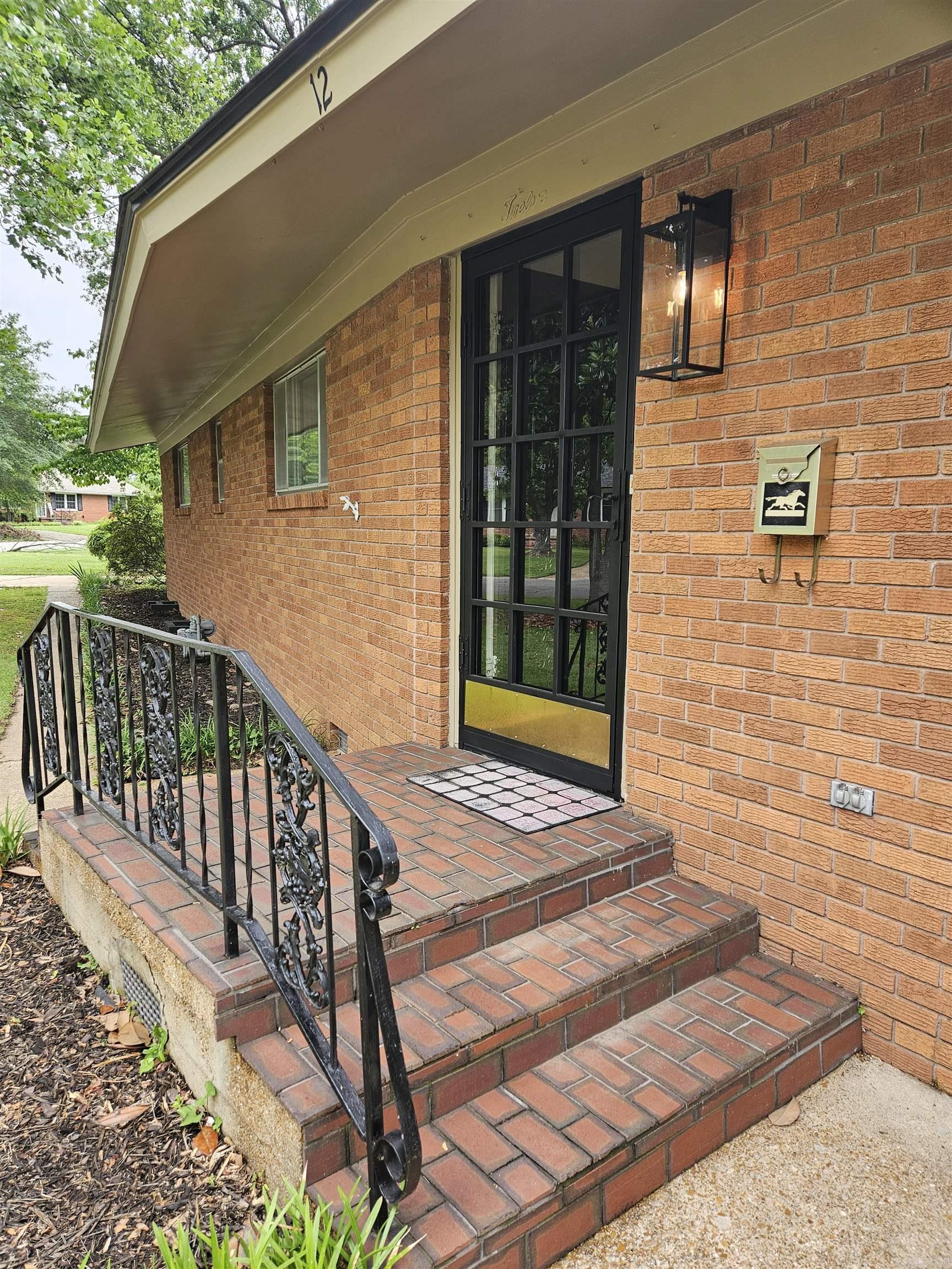 12 Marshall Dr
