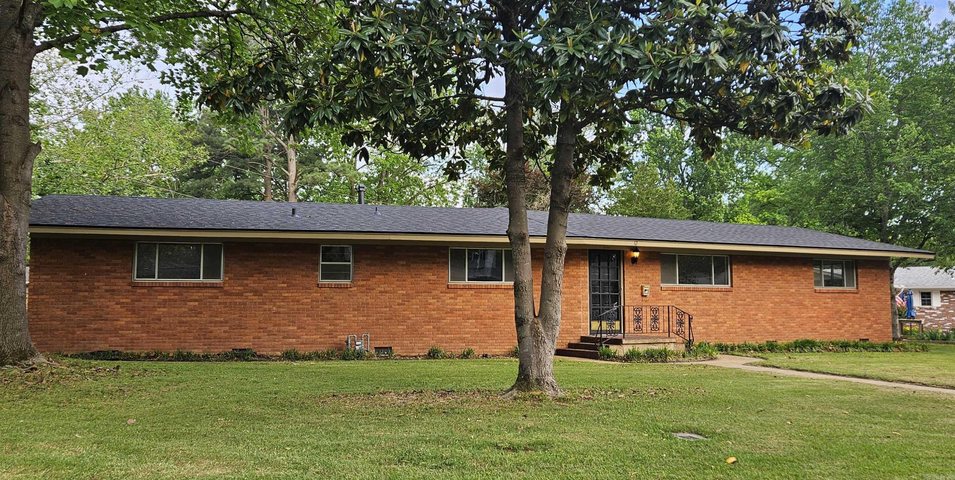 12 Marshall Dr