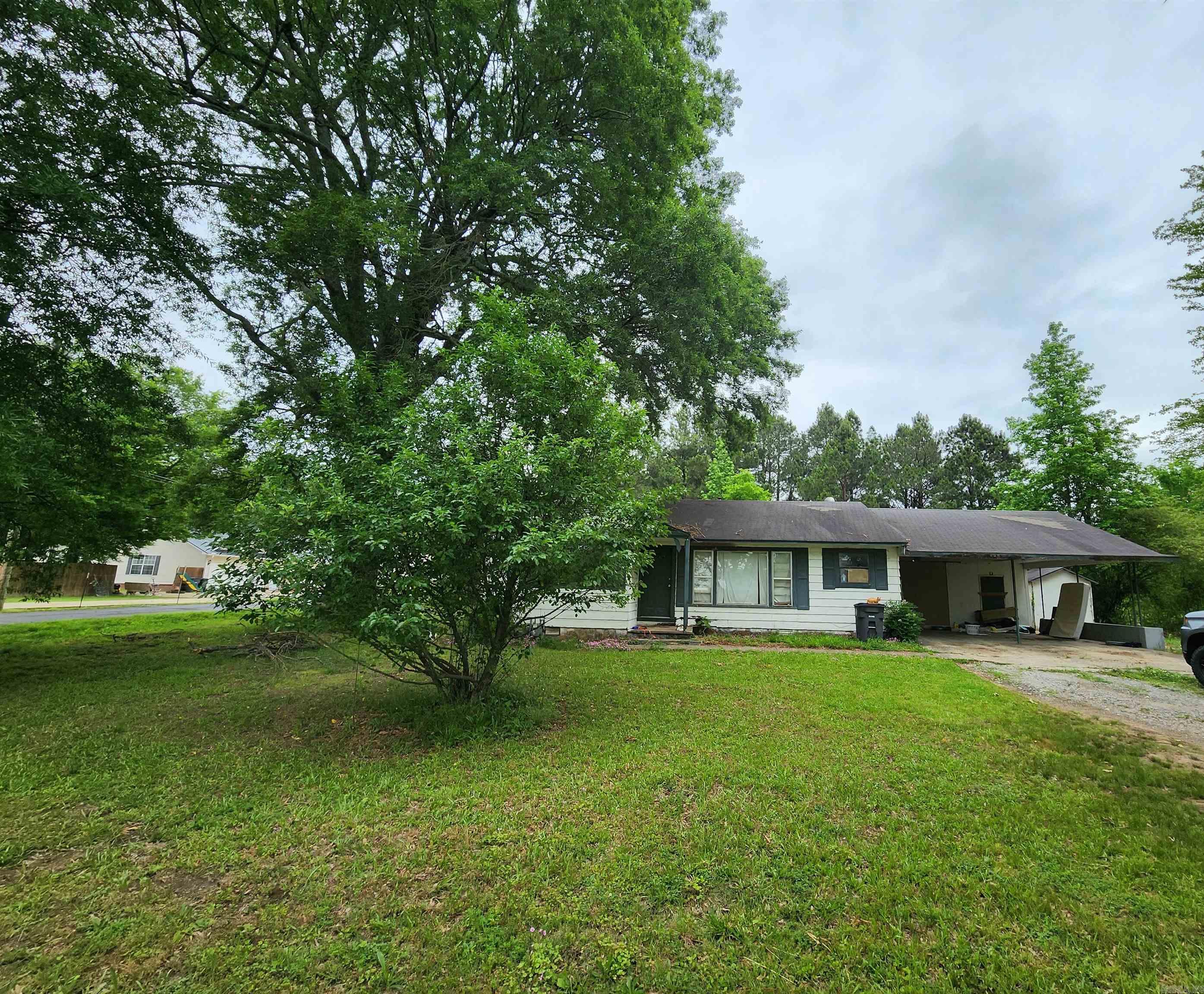 820 Holmes Road