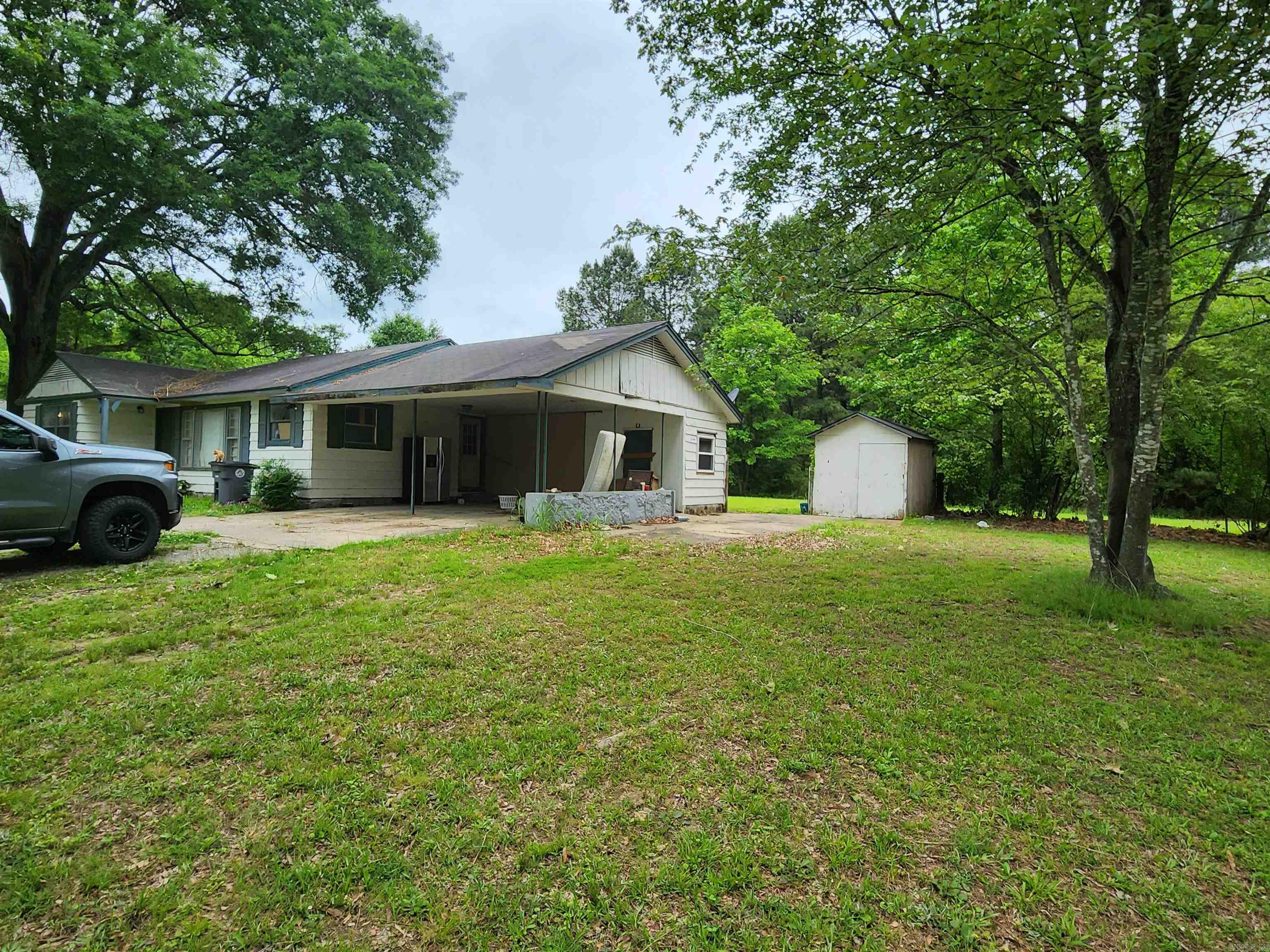 820 Holmes Road