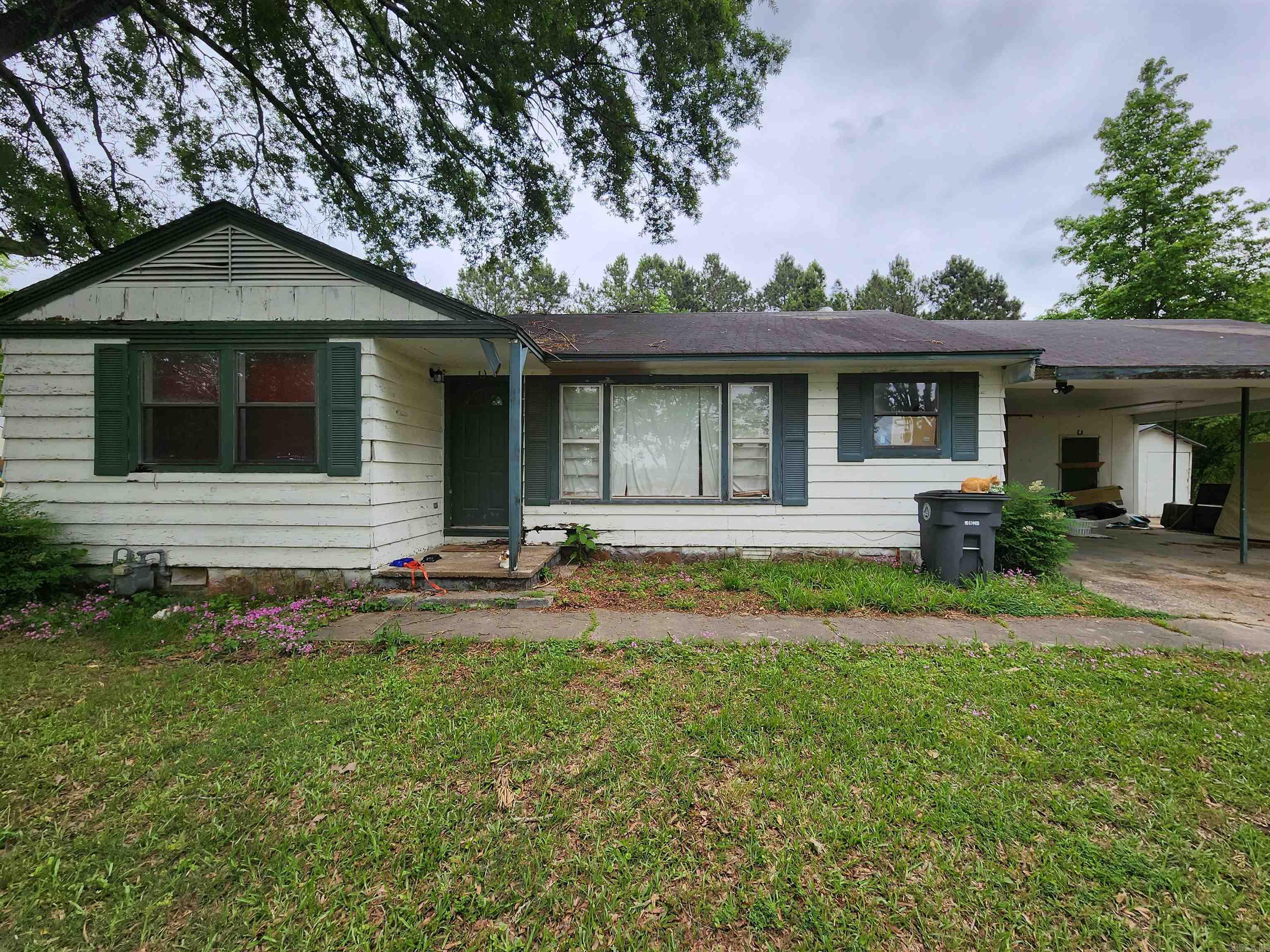 820 Holmes Road