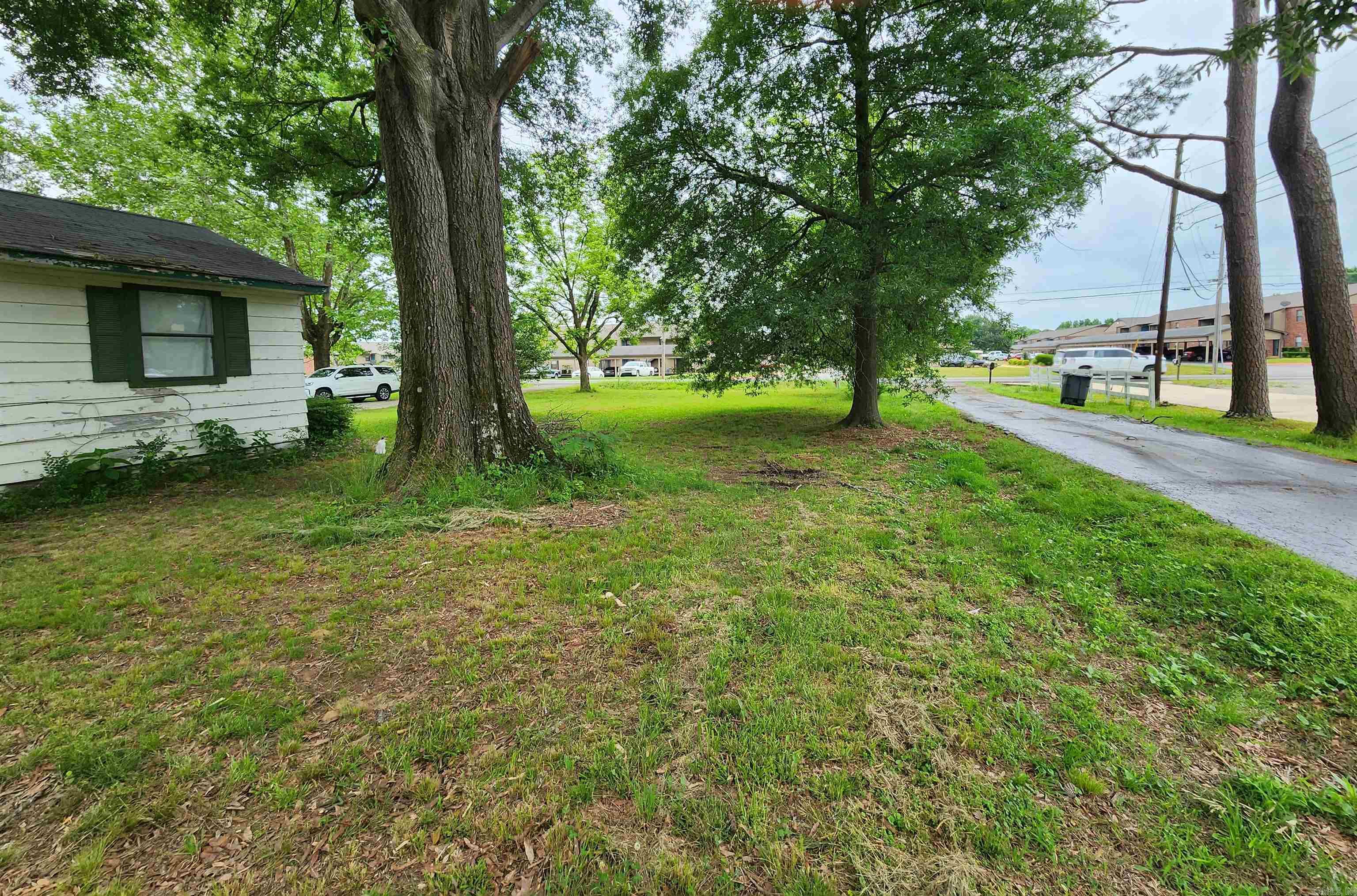 820 Holmes Road