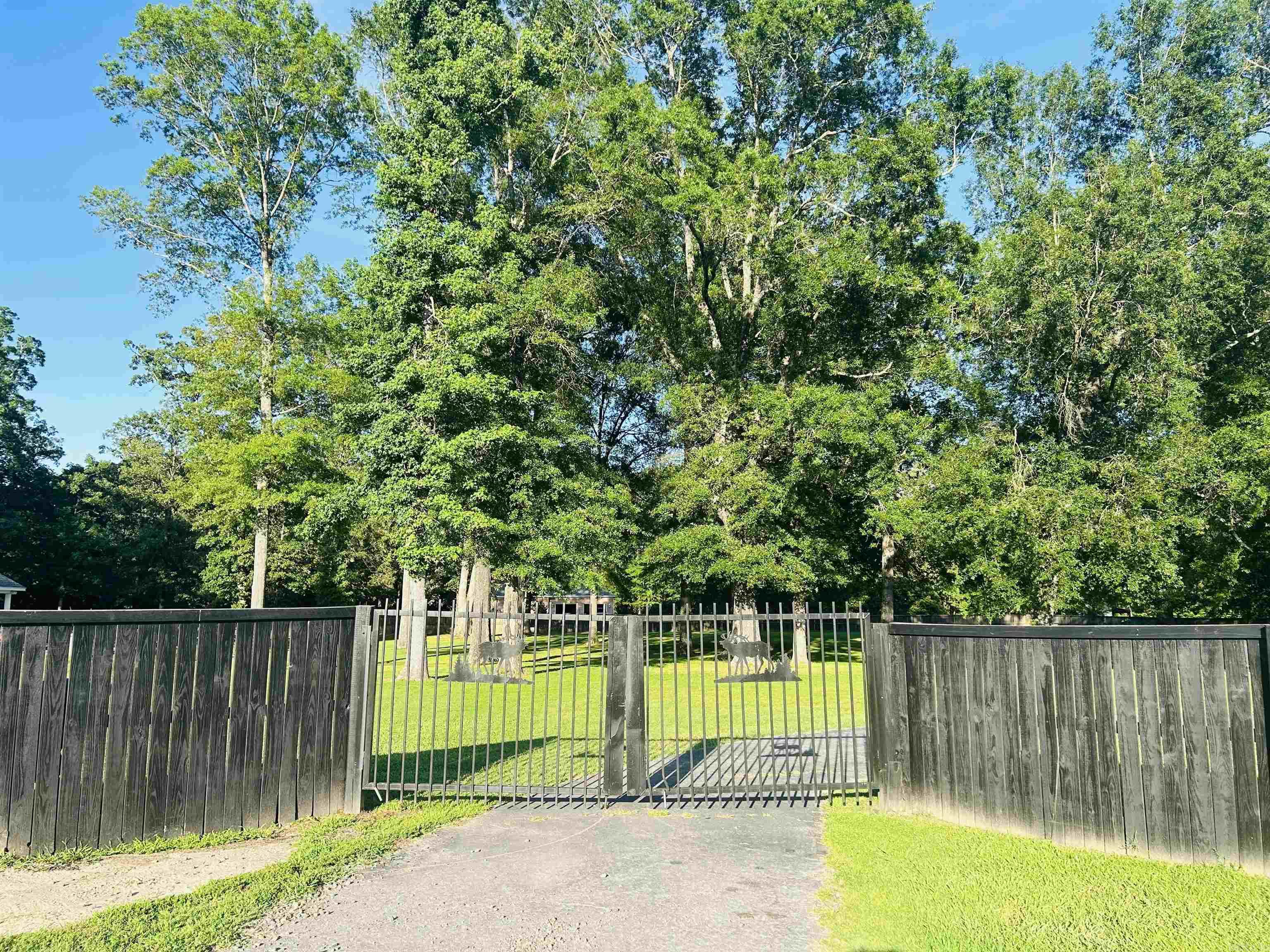 171 Vernon Harvey Road