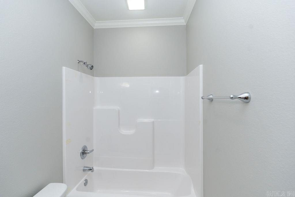 1600 E Market Avenue