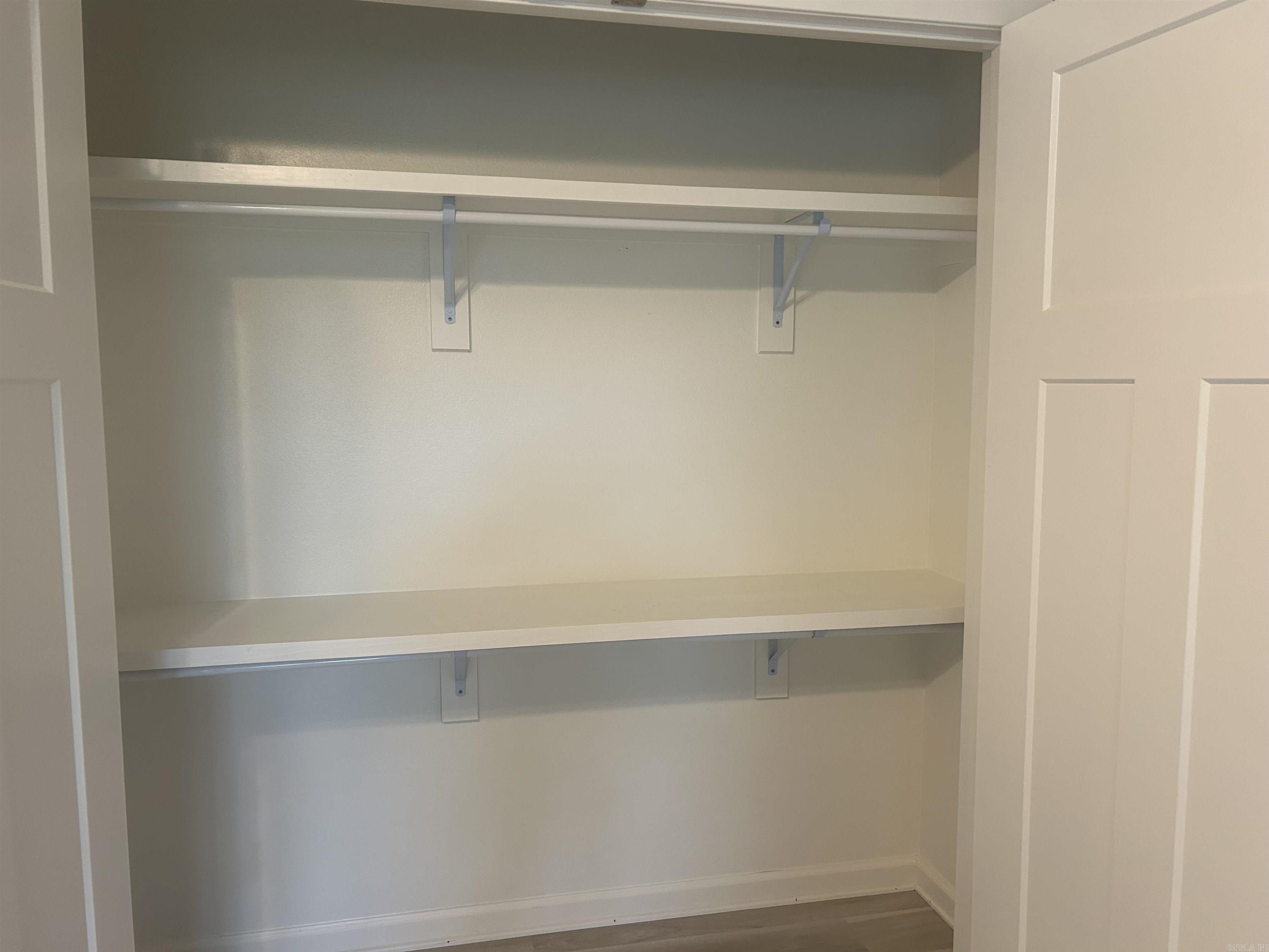 1600 E Market Avenue