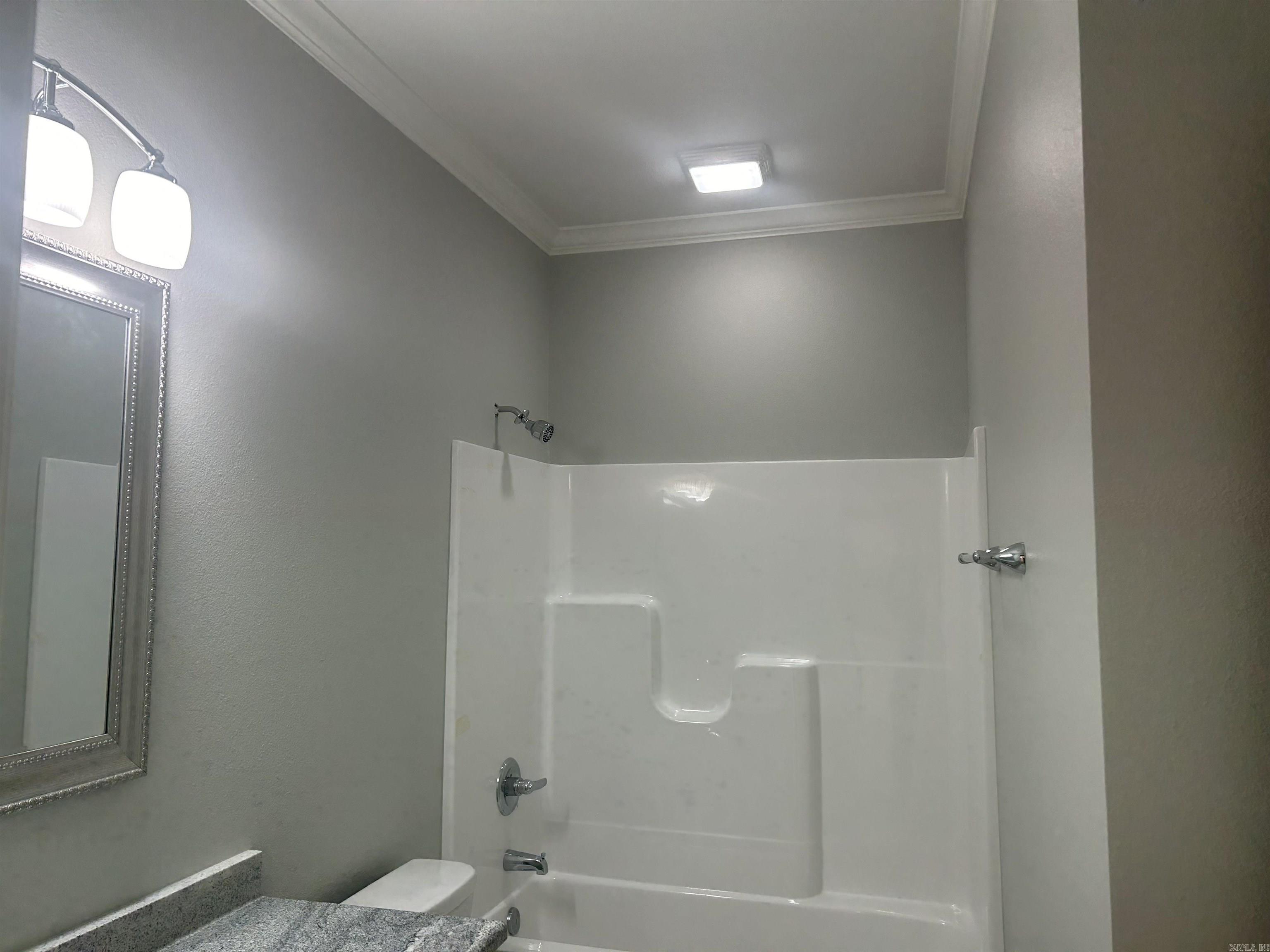 1600 E Market Avenue