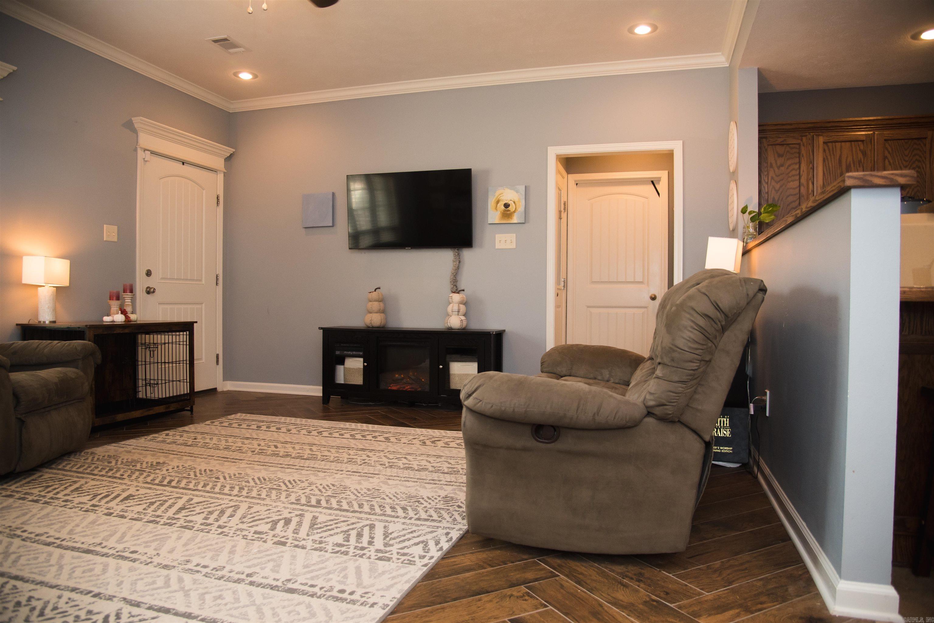 1514 Palm Springs Drive