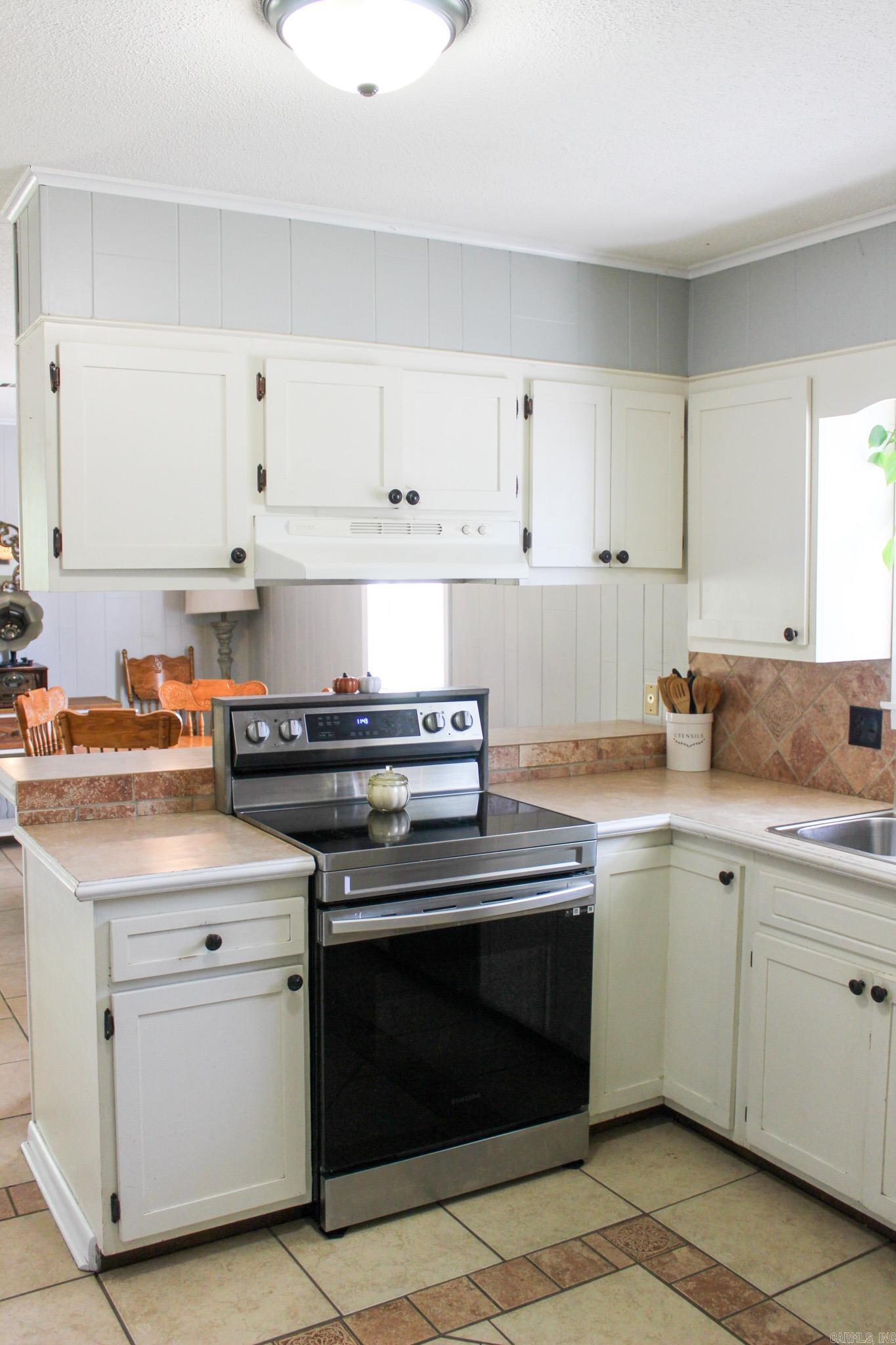 48 Indian Trail