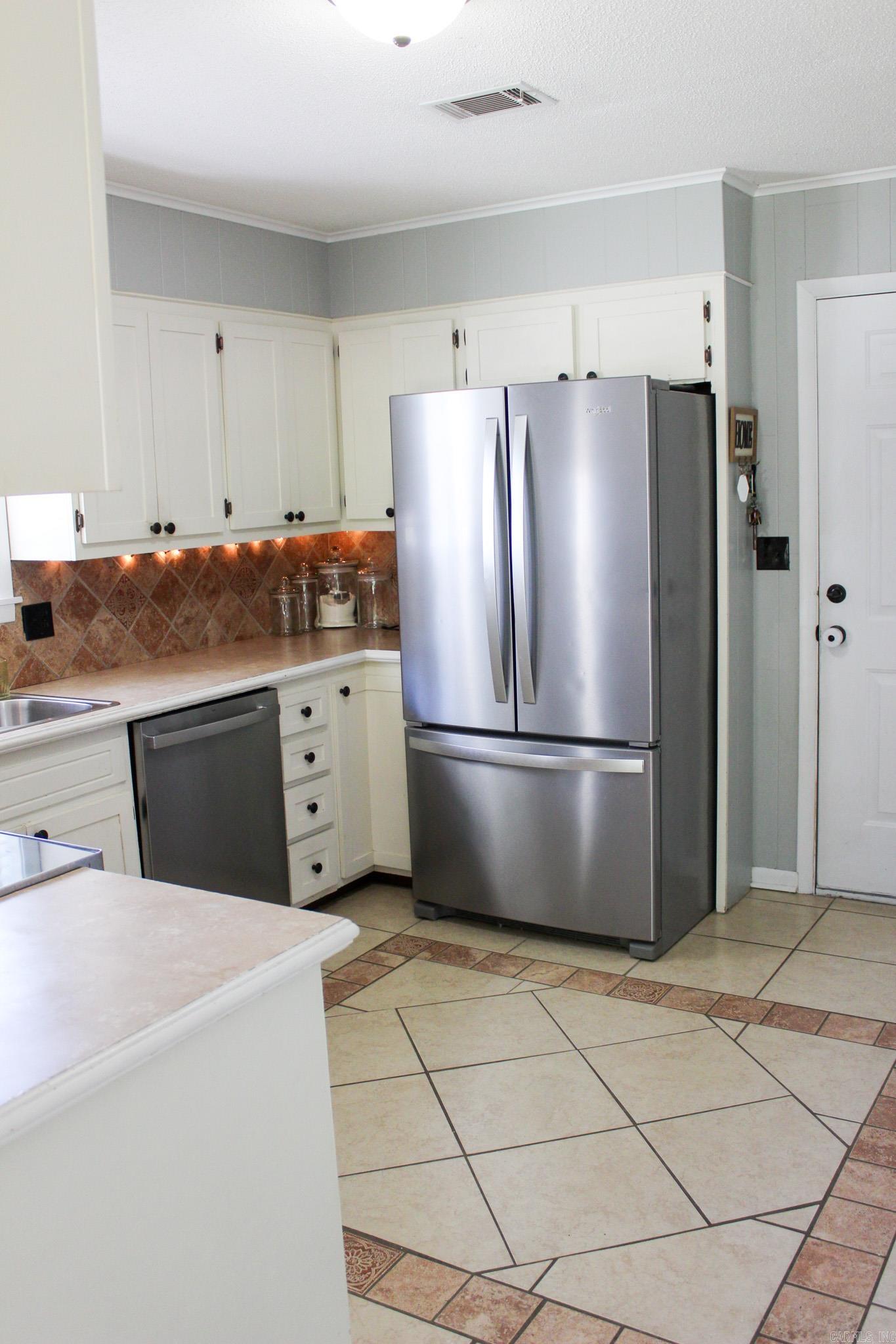 48 Indian Trail