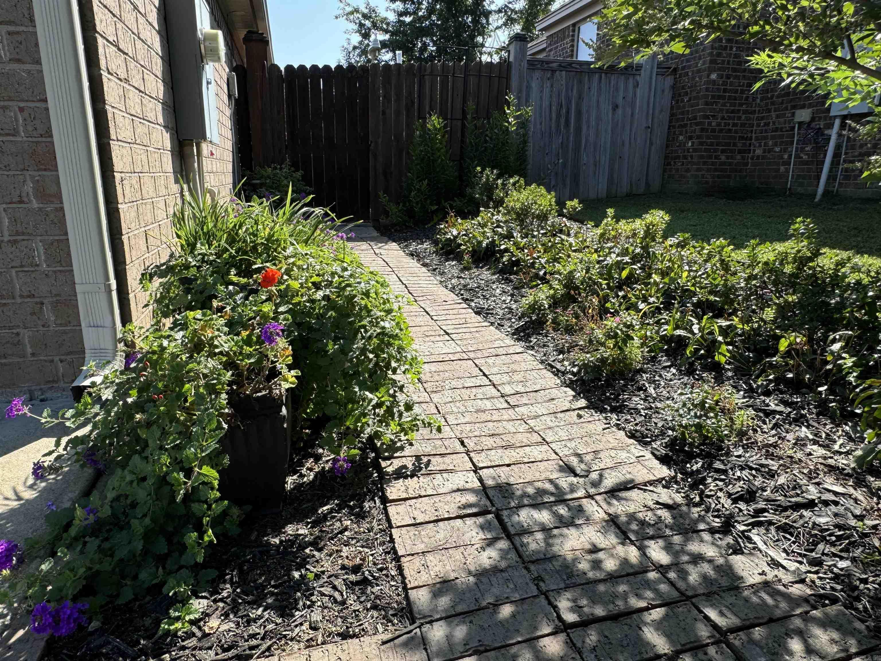 600 Samuel Loyce Drive