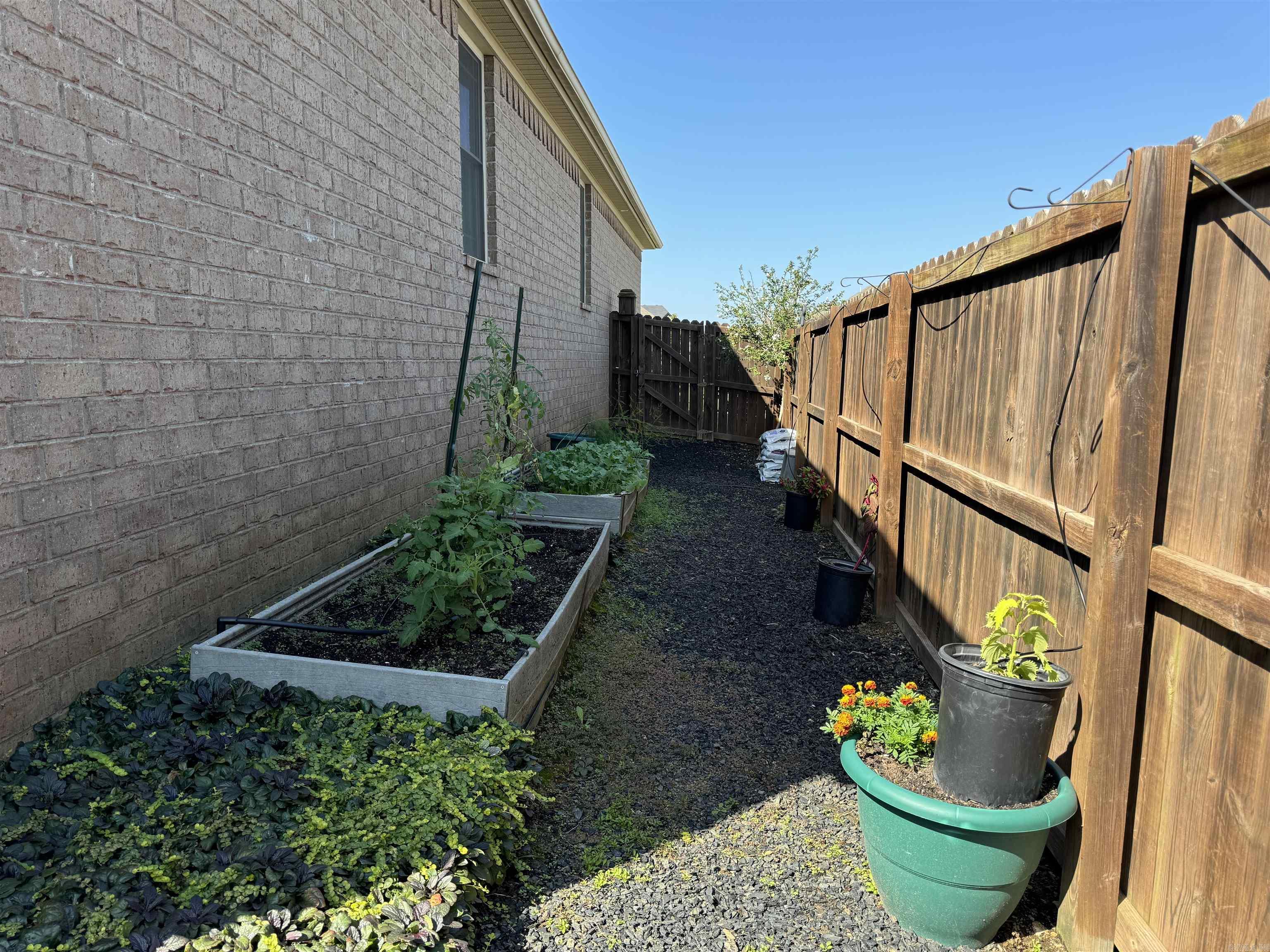 600 Samuel Loyce Drive