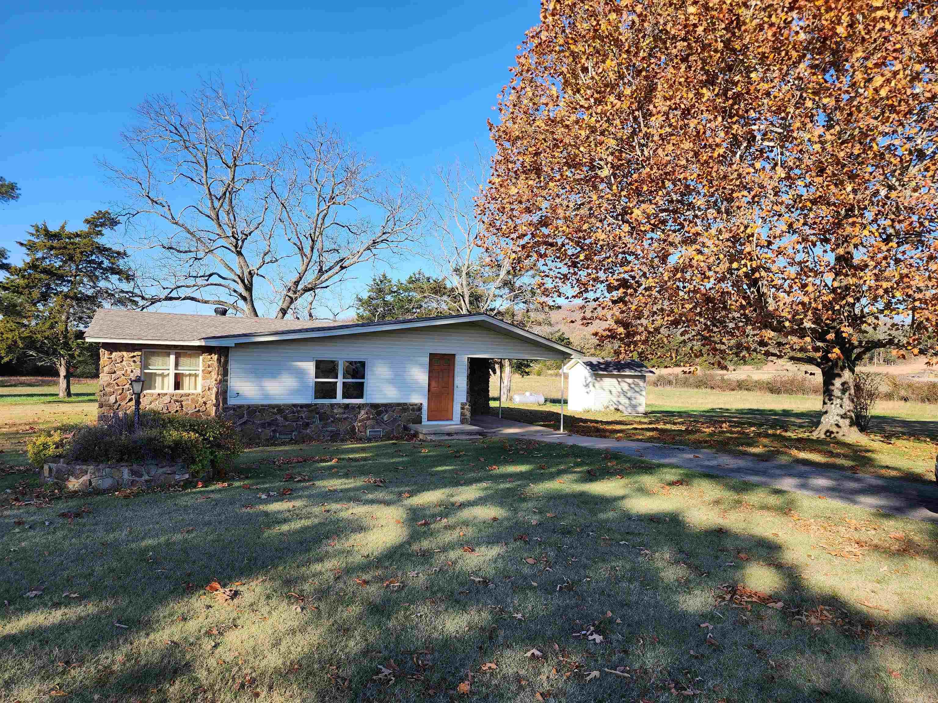 548 New Hart Road