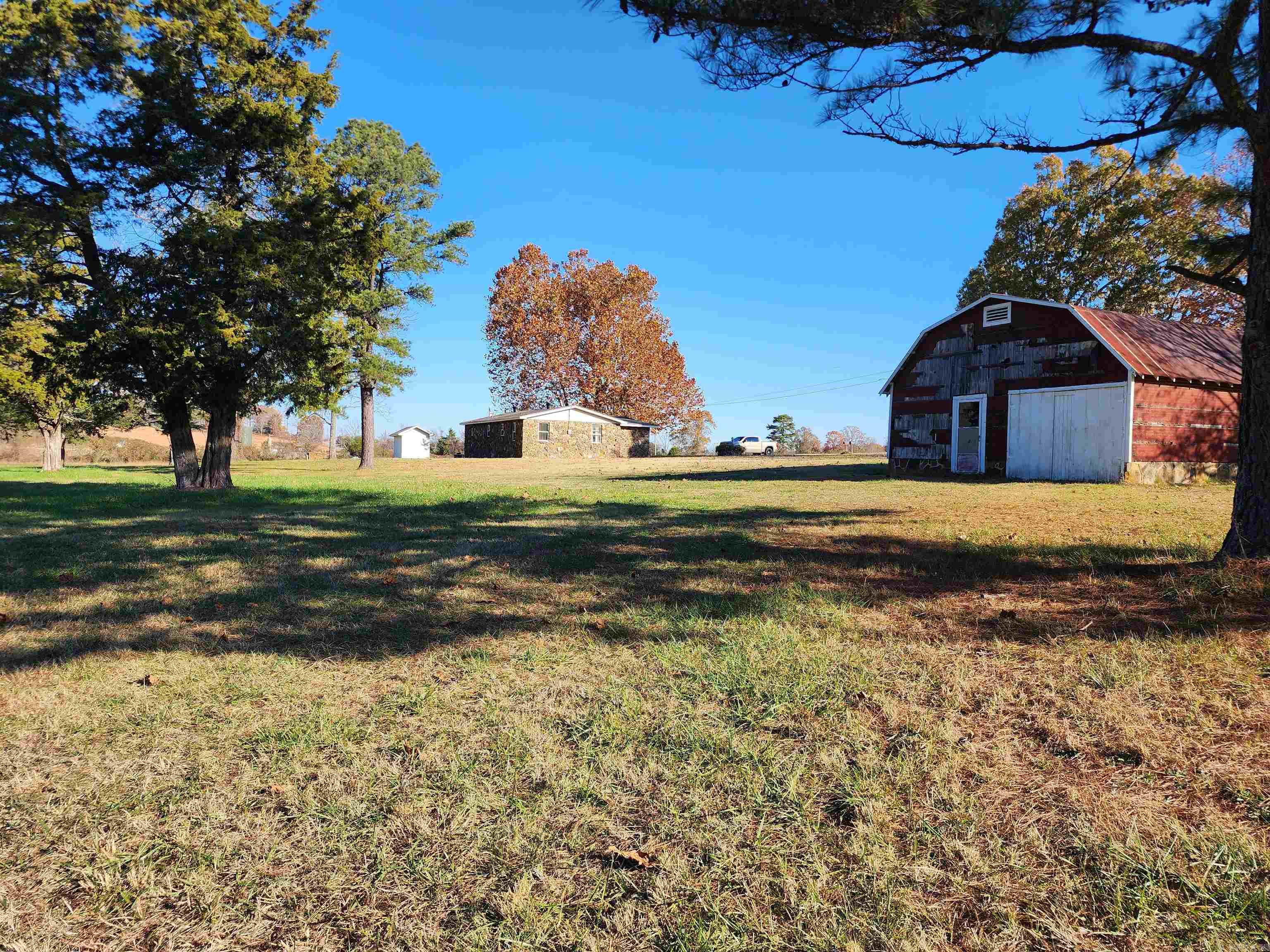 548 New Hart Road