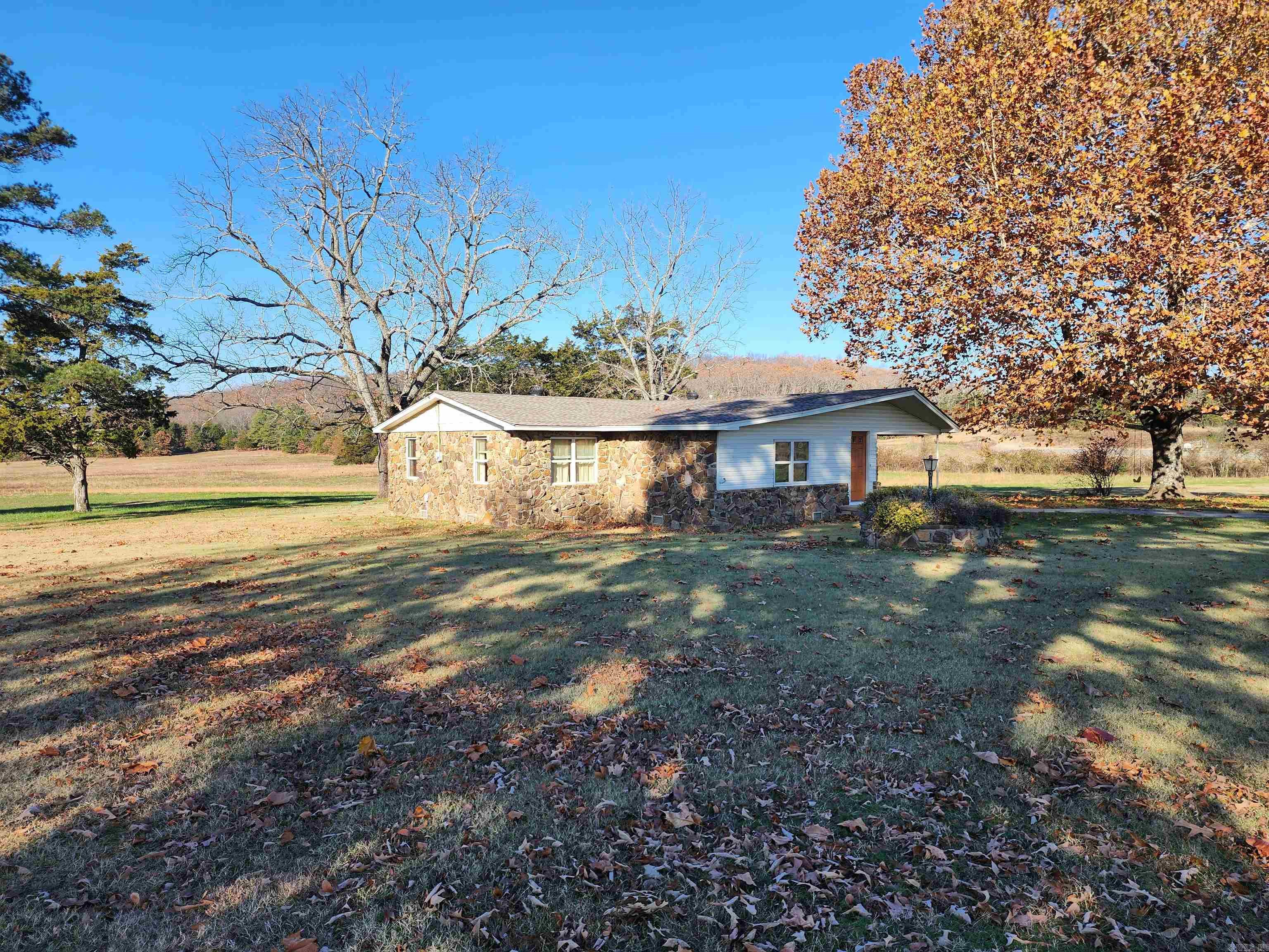 548 New Hart Road