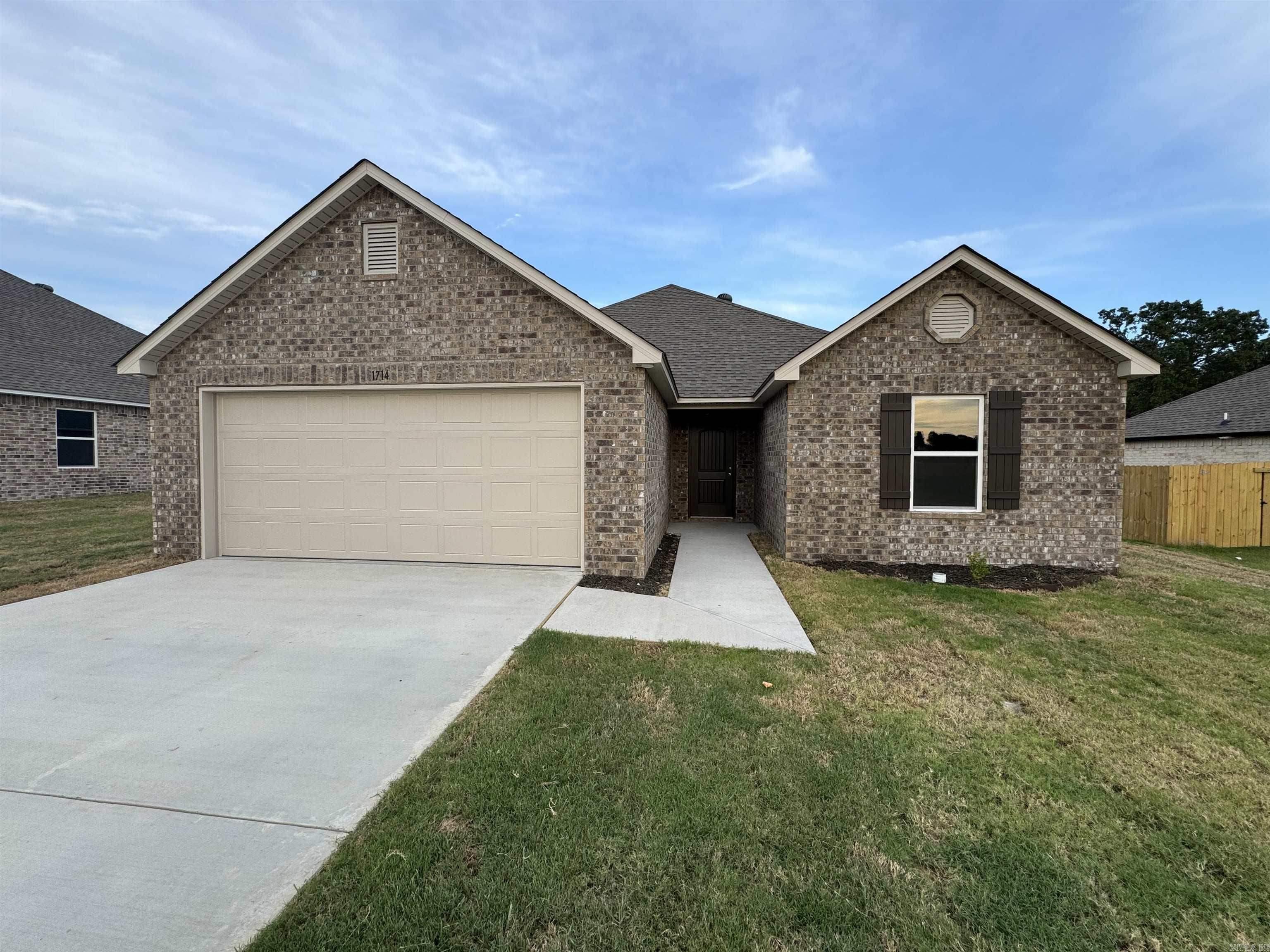 1714 Waycross Drive