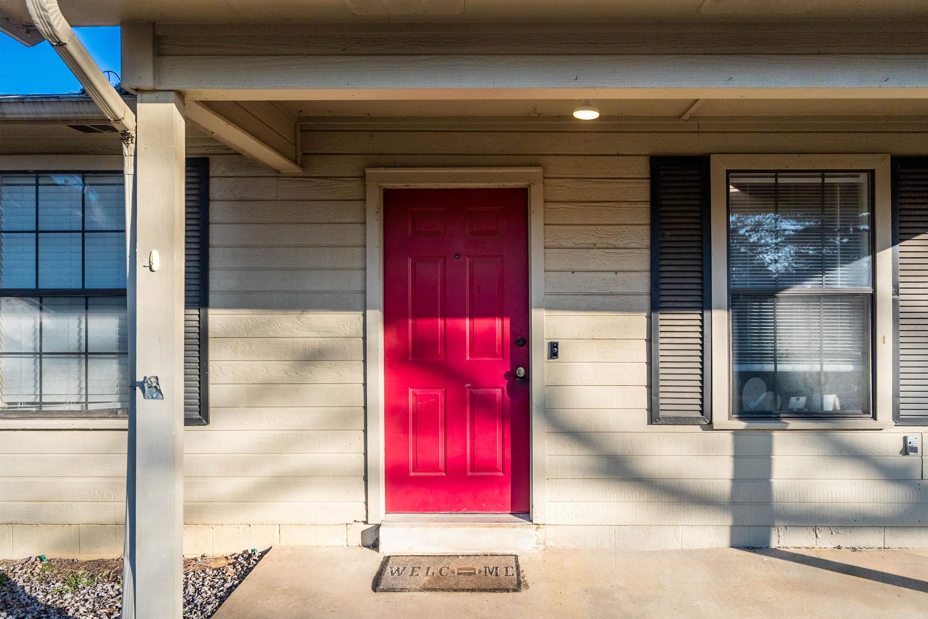 1002 Latigo Trail