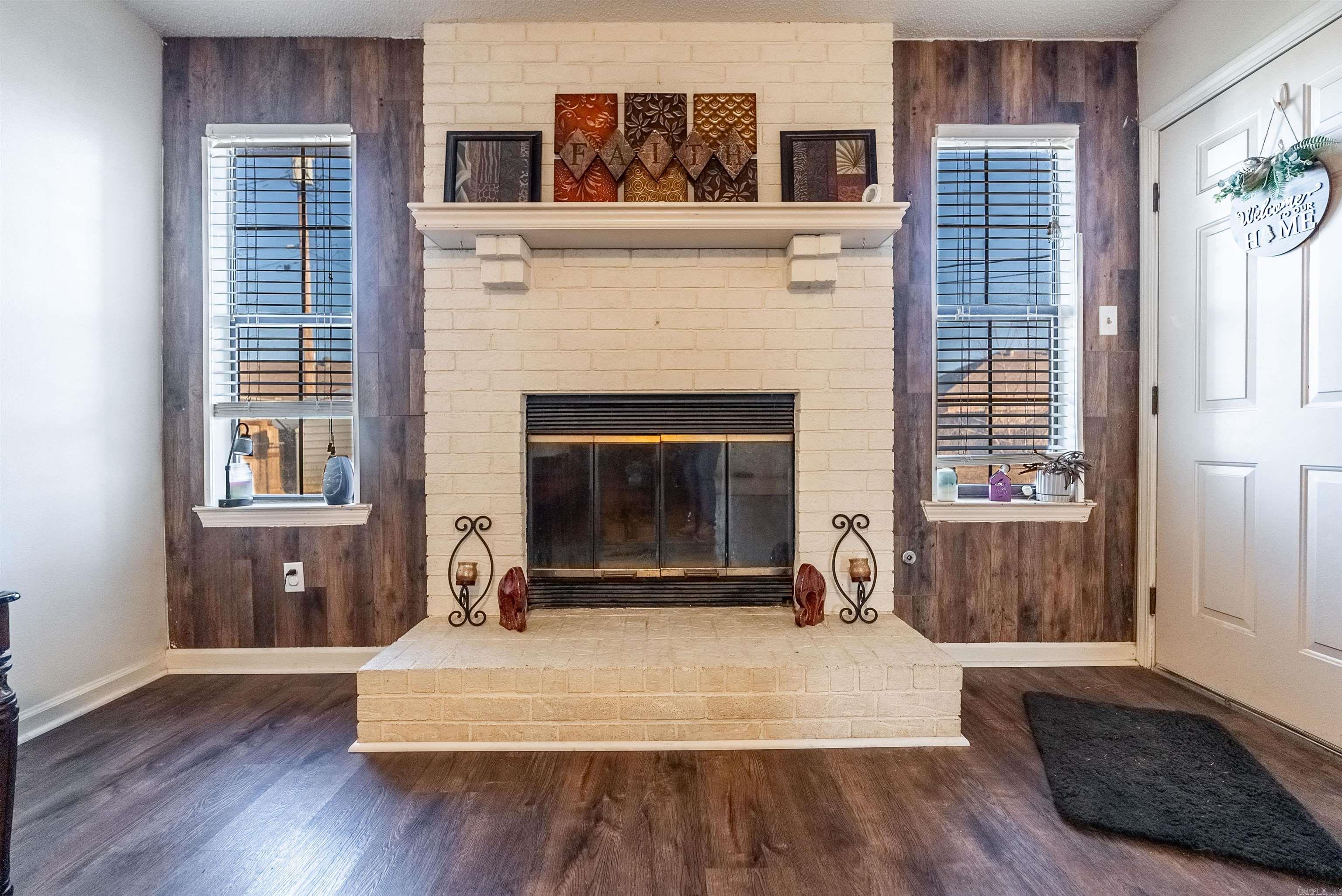 1002 Latigo Trail