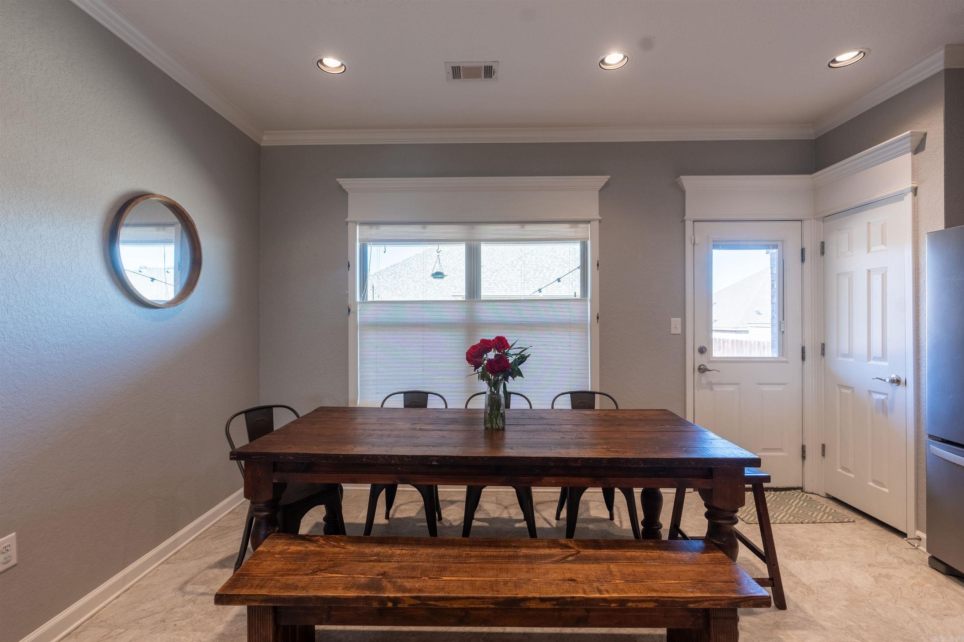 2621 Ridgewood Road