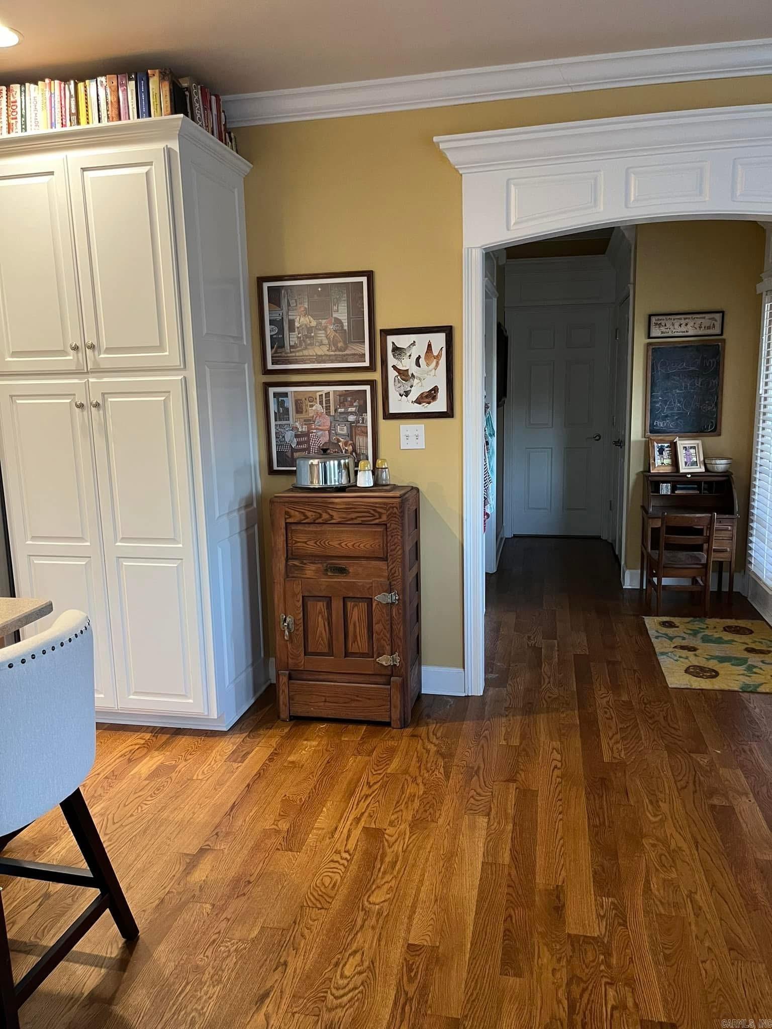 2306 Saxony Boulevard