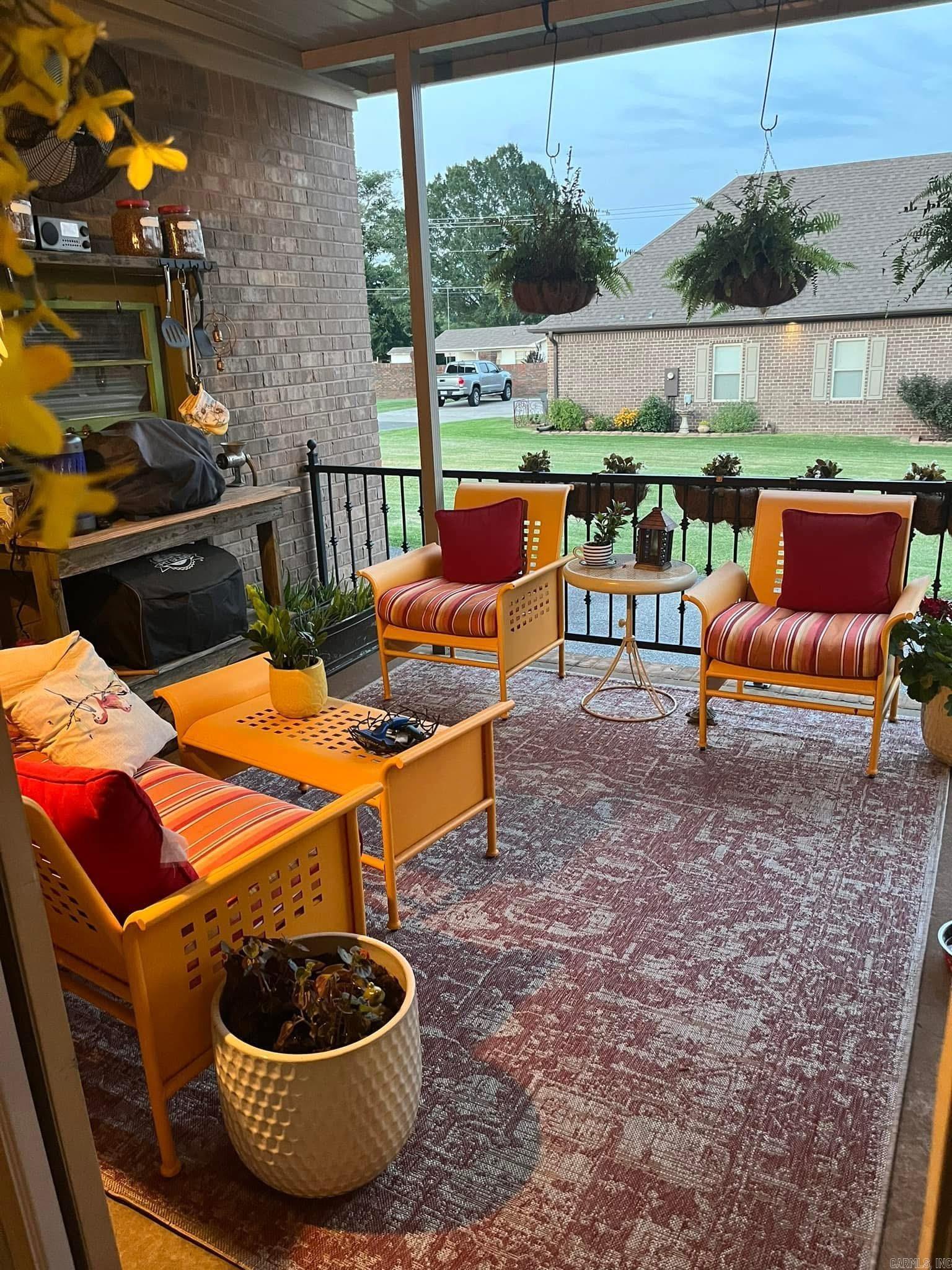 2306 Saxony Boulevard