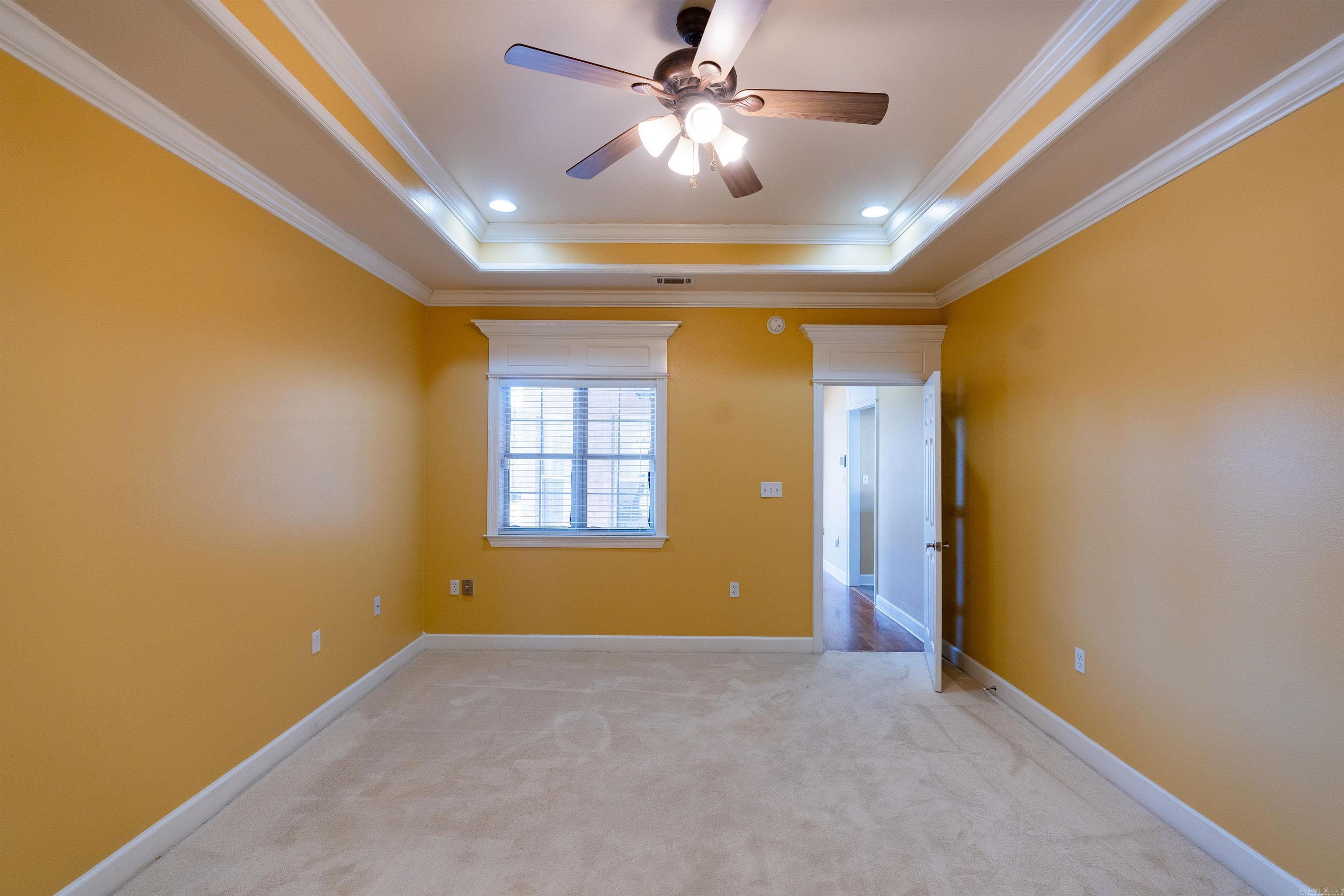 2306 Saxony Boulevard