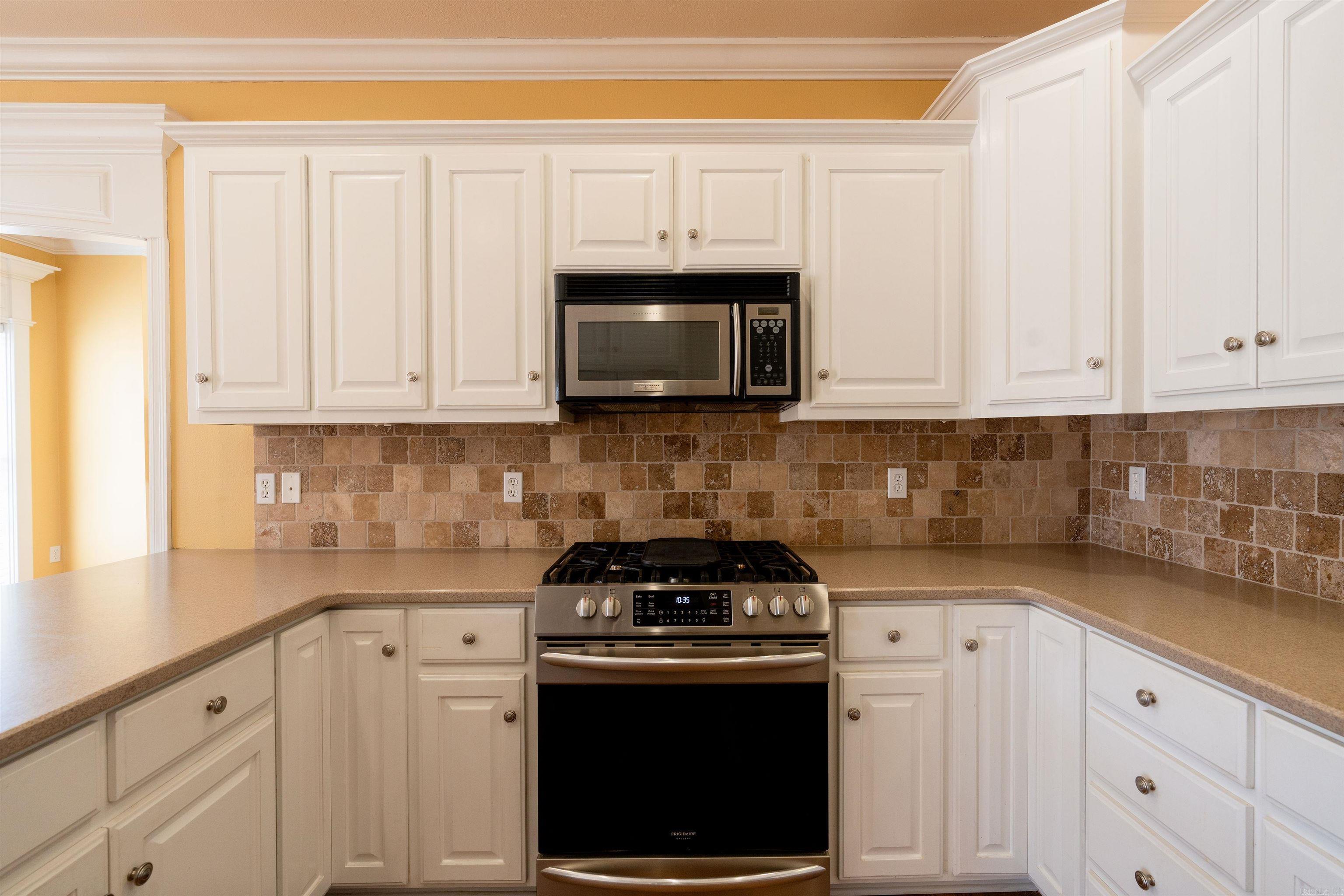 2306 Saxony Boulevard