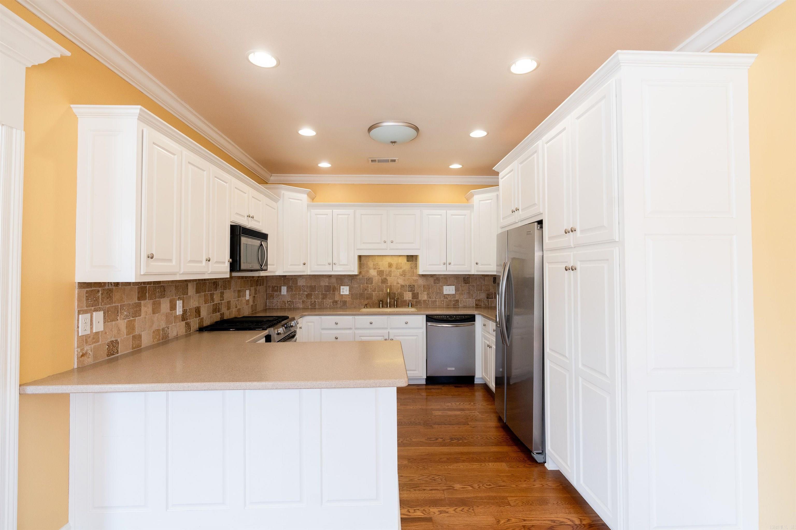 2306 Saxony Boulevard