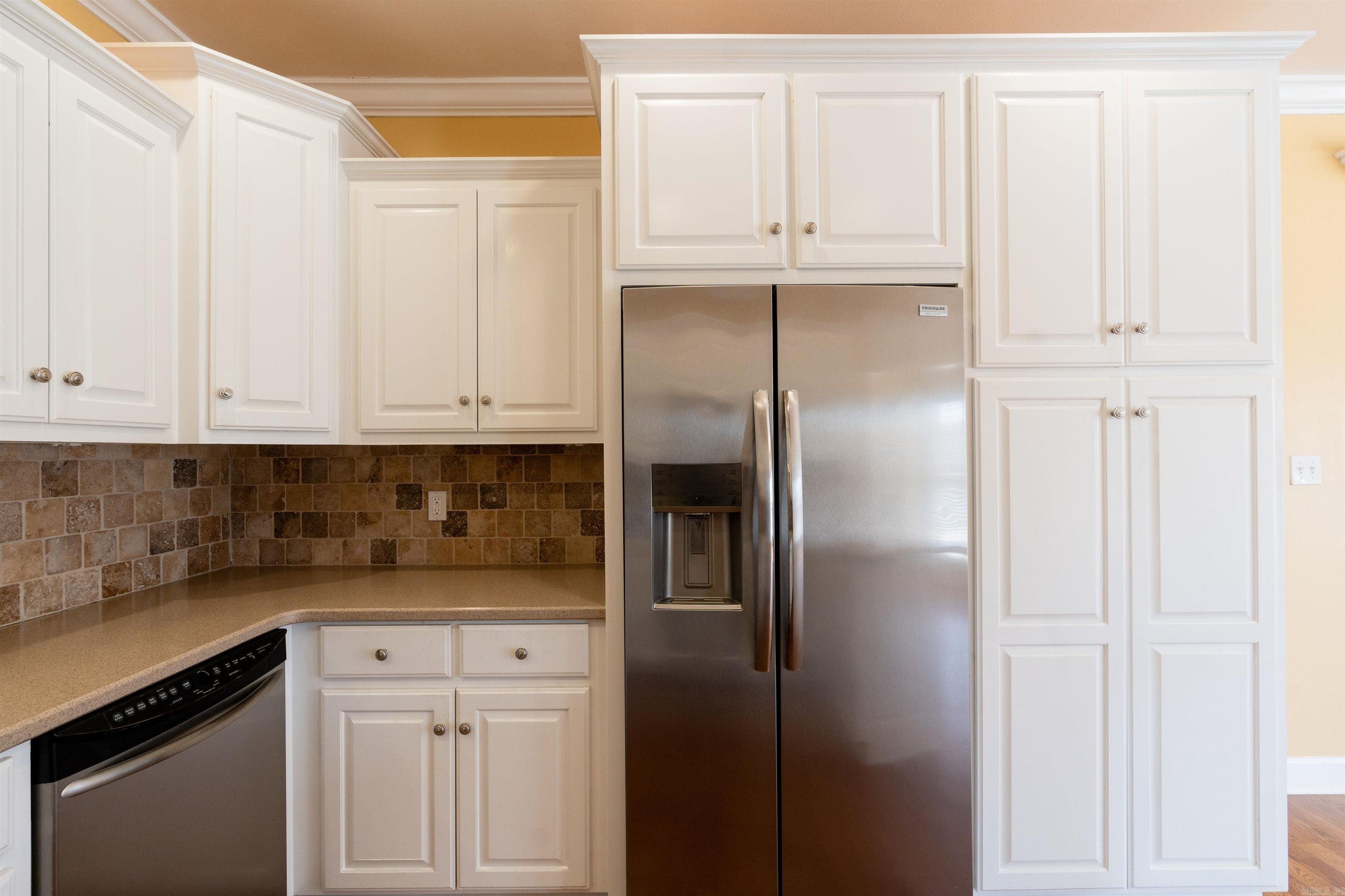 2306 Saxony Boulevard