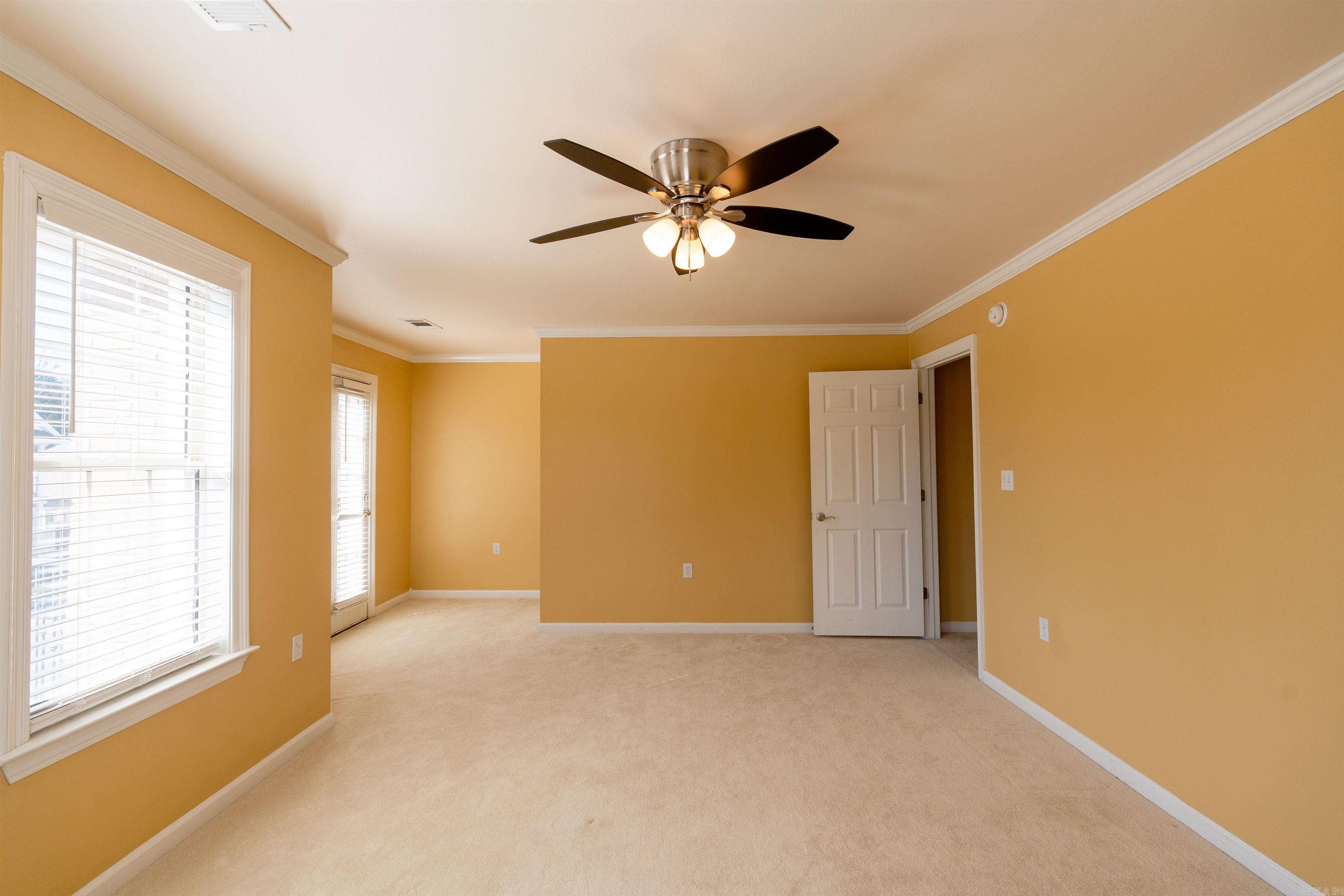 2306 Saxony Boulevard