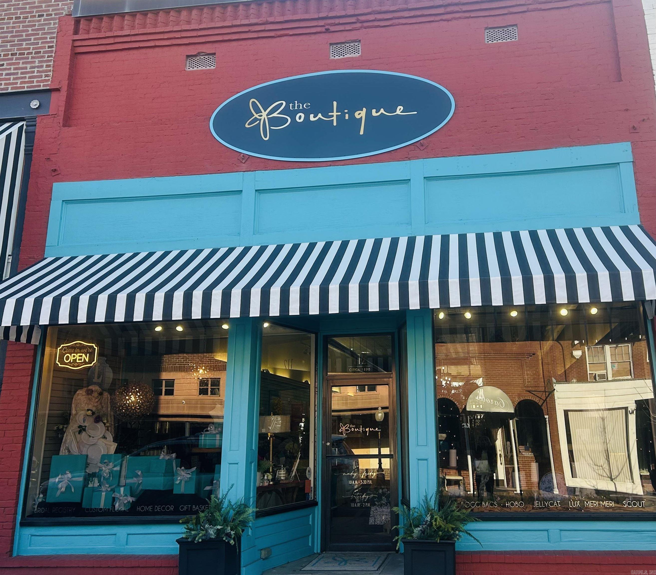 112 N Spring Street