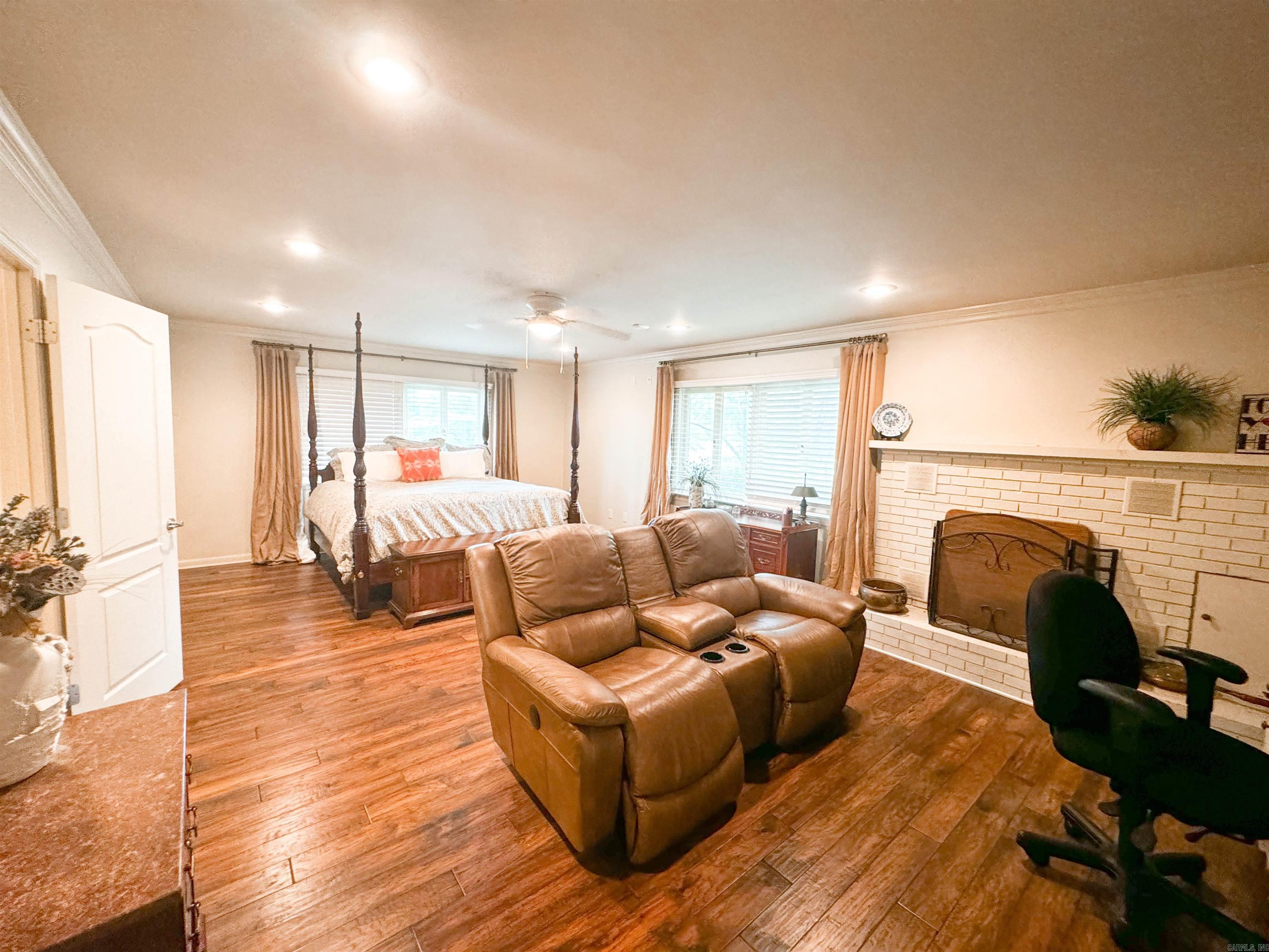 1105 Dobbins Drive