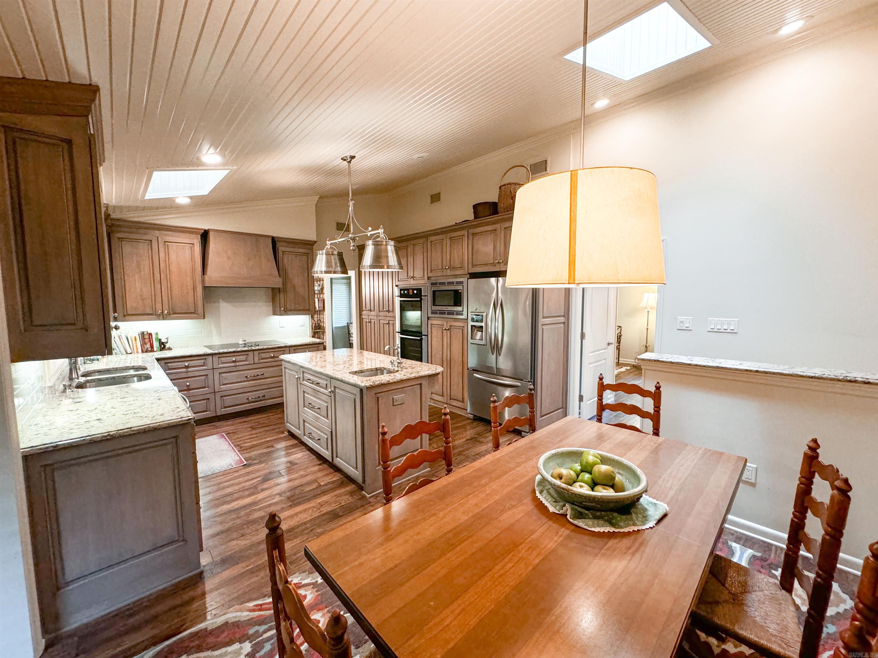 1105 Dobbins Drive