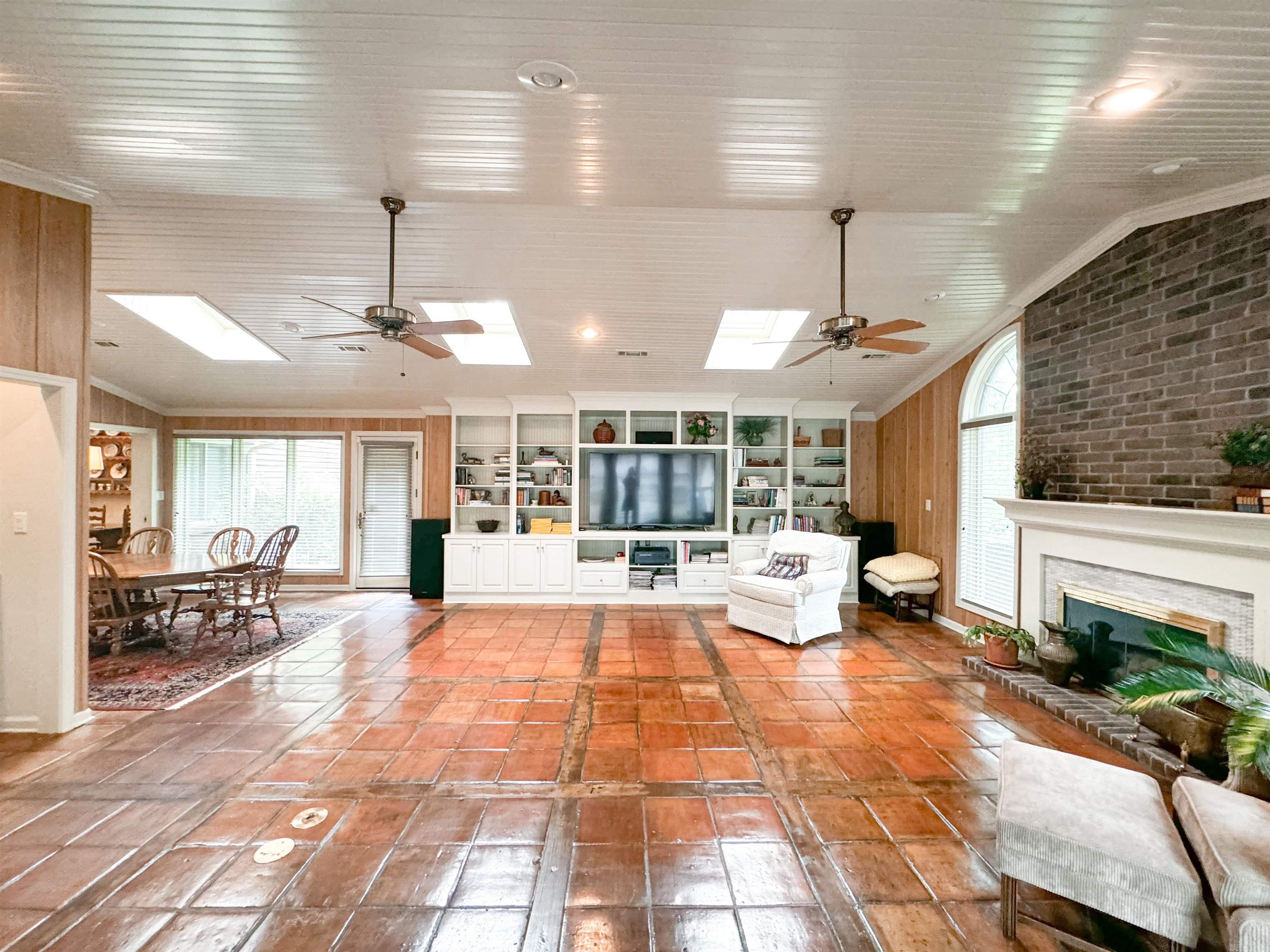 1105 Dobbins Drive