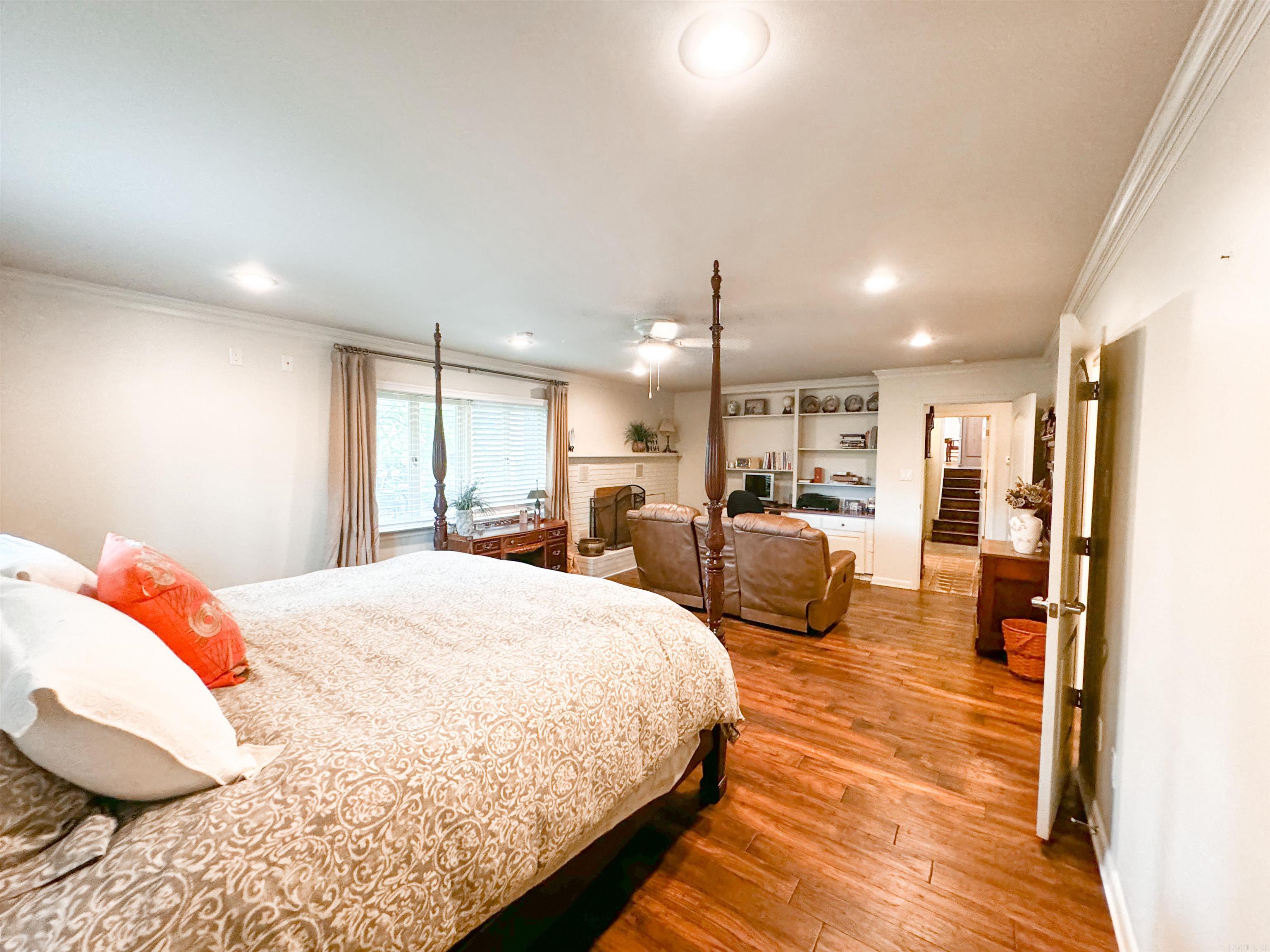 1105 Dobbins Drive