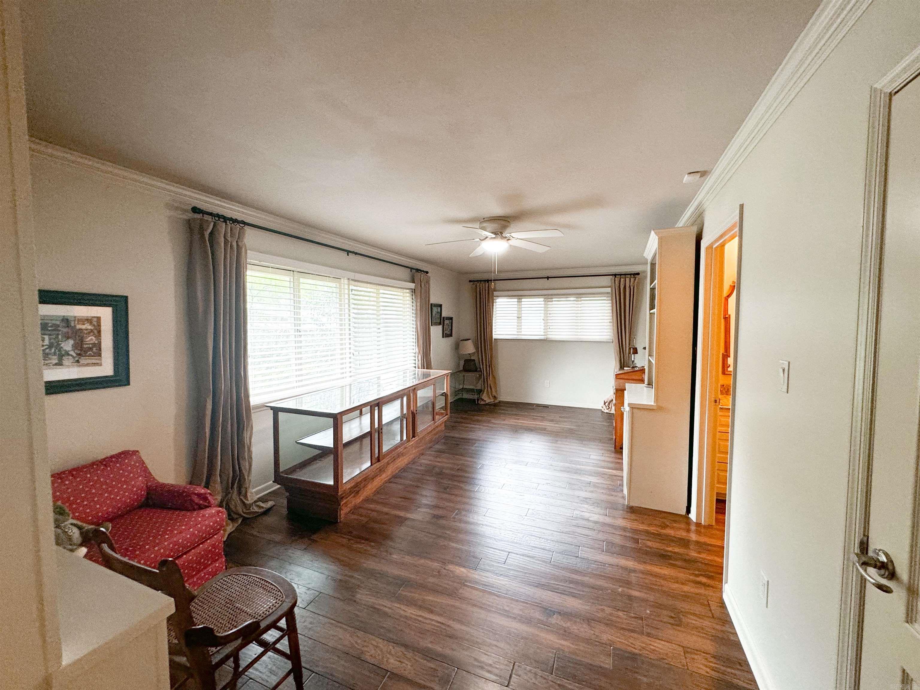 1105 Dobbins Drive