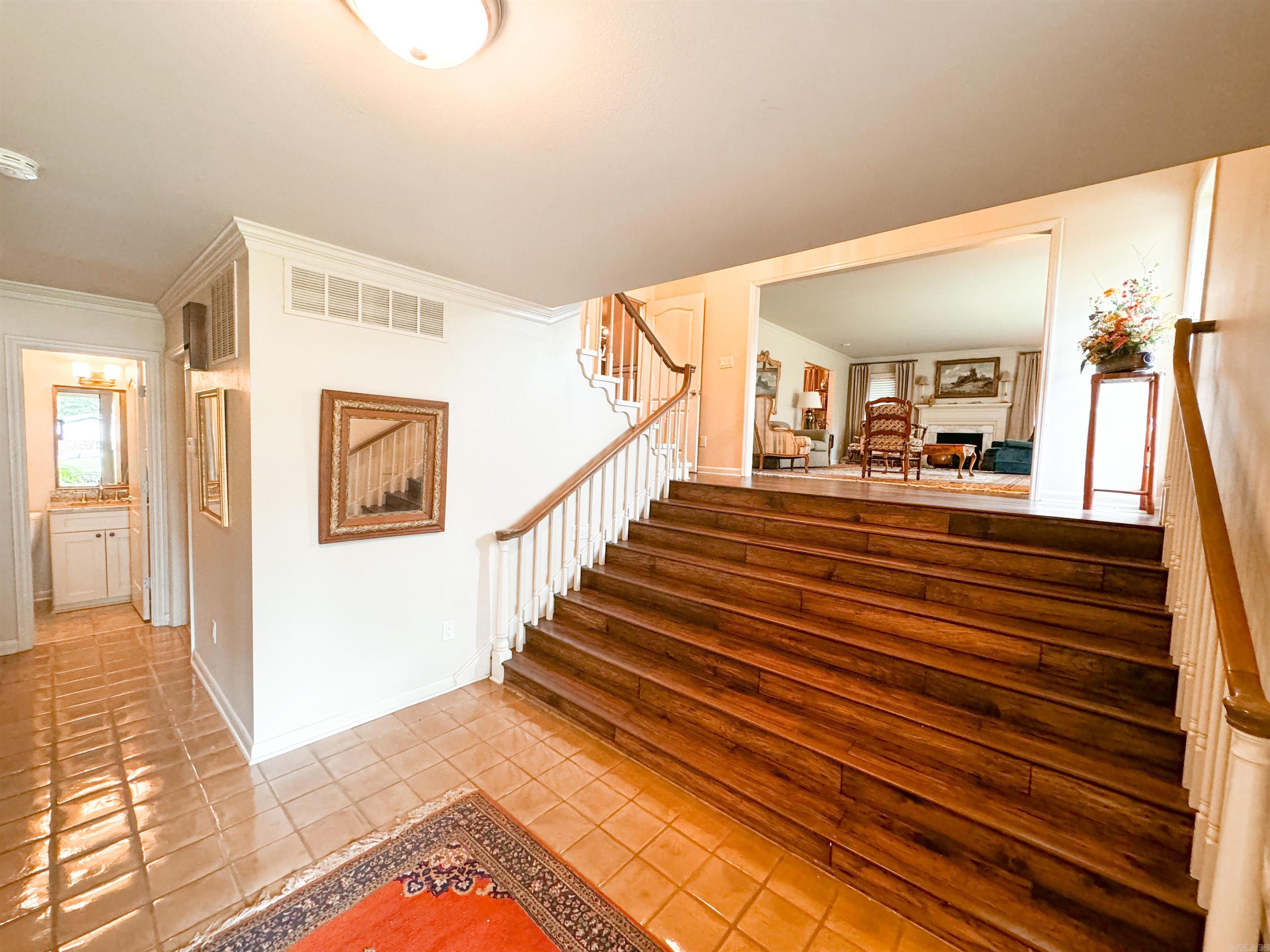 1105 Dobbins Drive